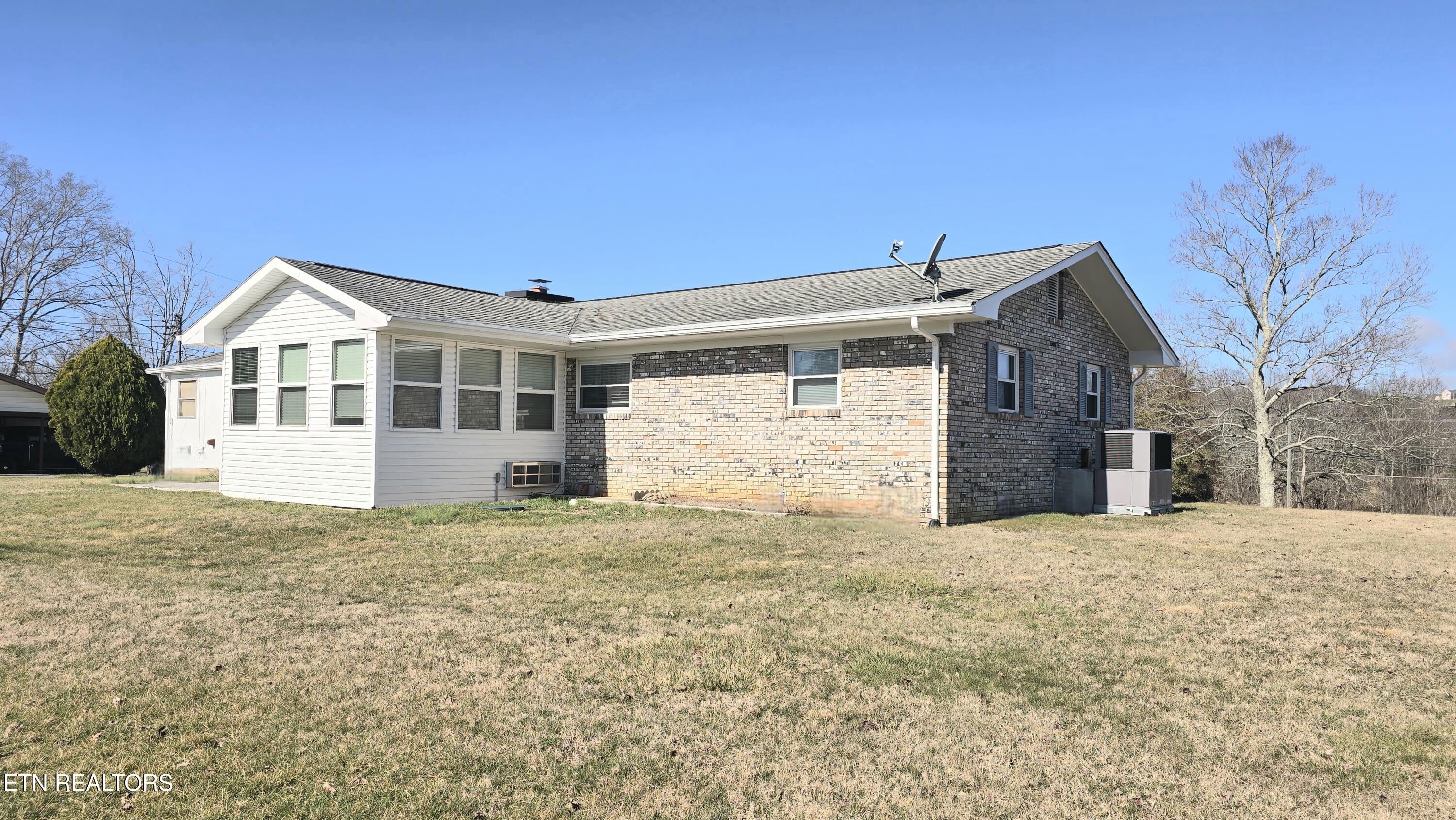 8200 Tazewell Pike Corryton TN 37721