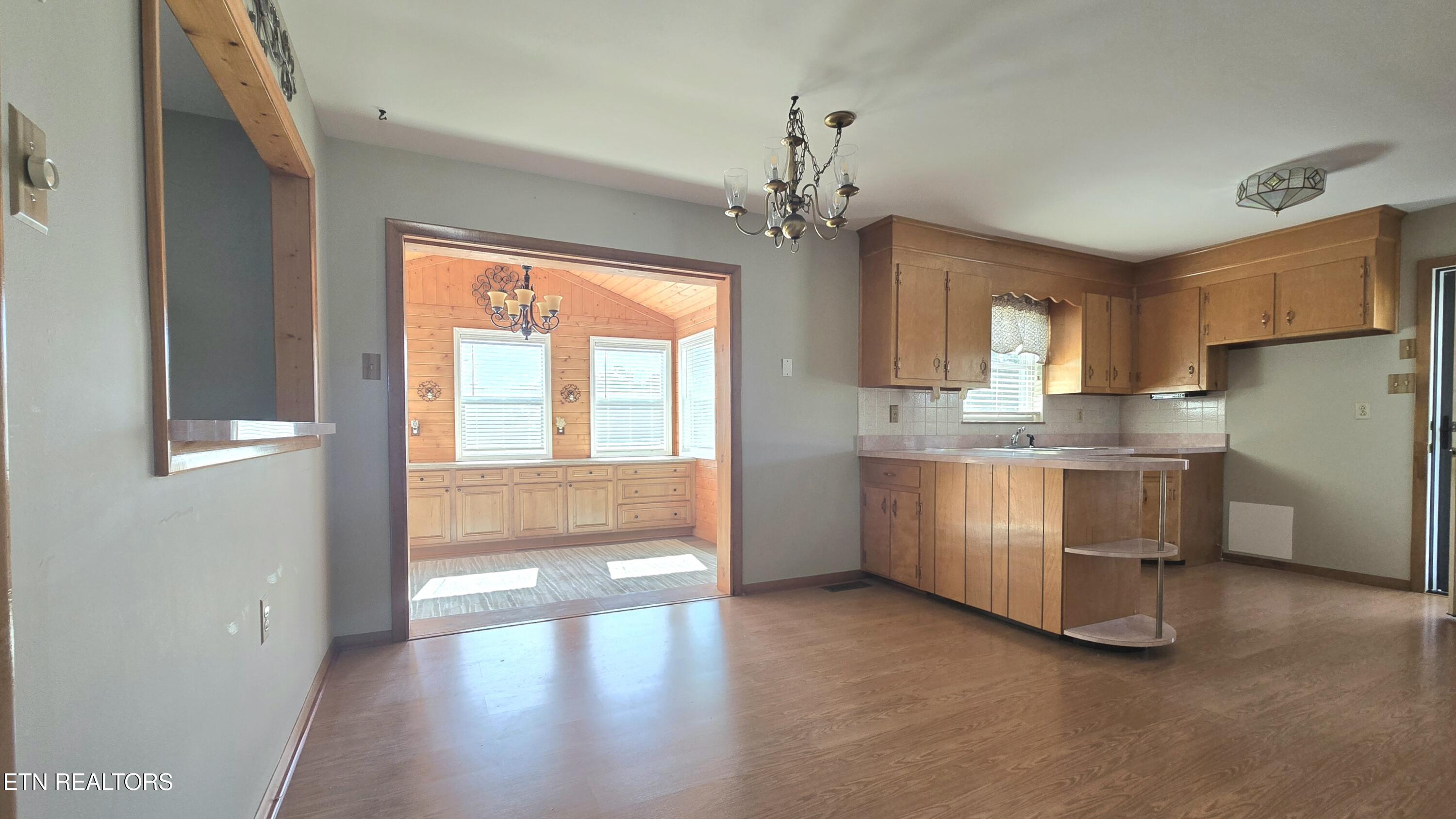8200 Tazewell Pike Corryton TN 37721
