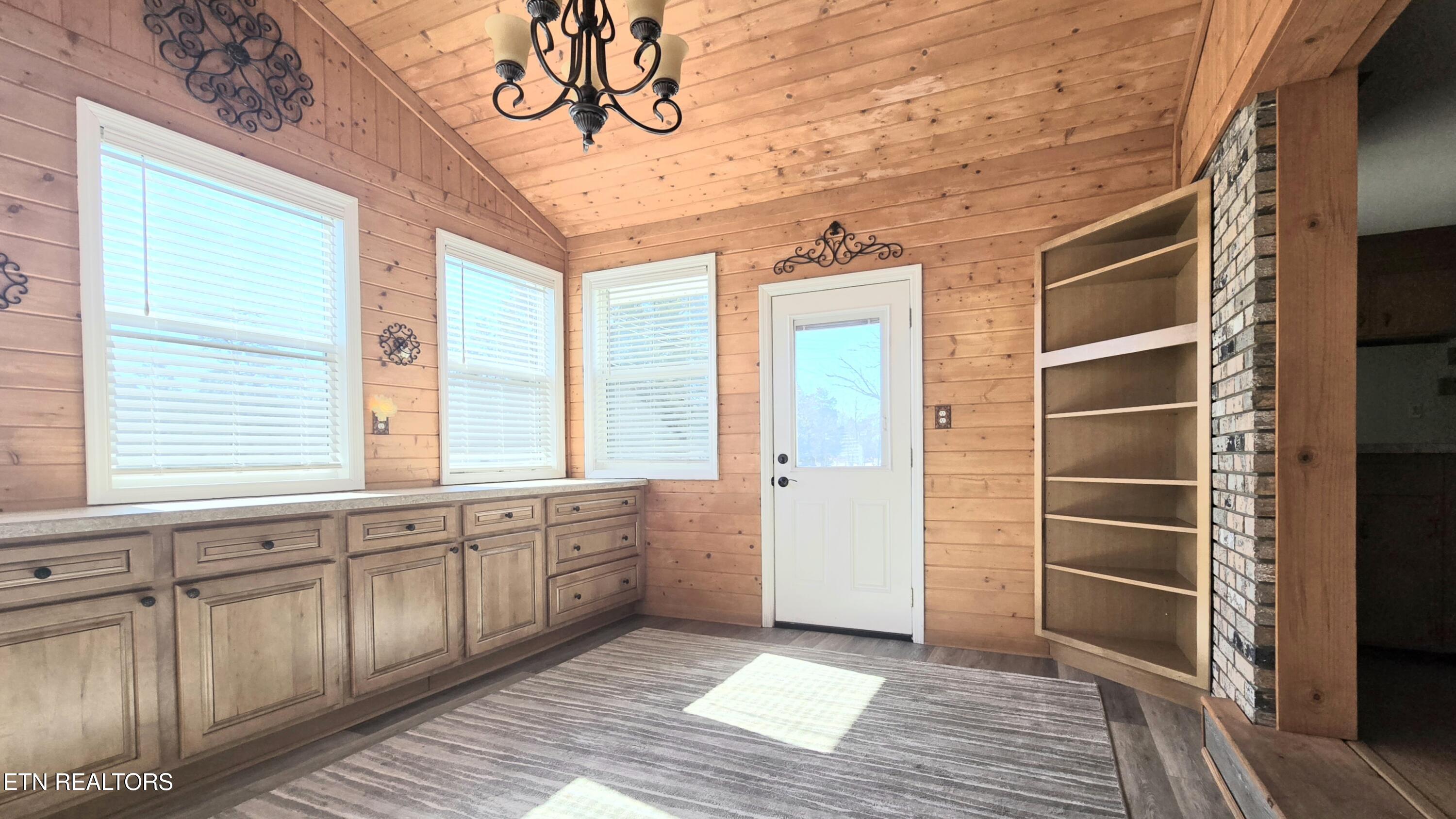 8200 Tazewell Pike Corryton TN 37721