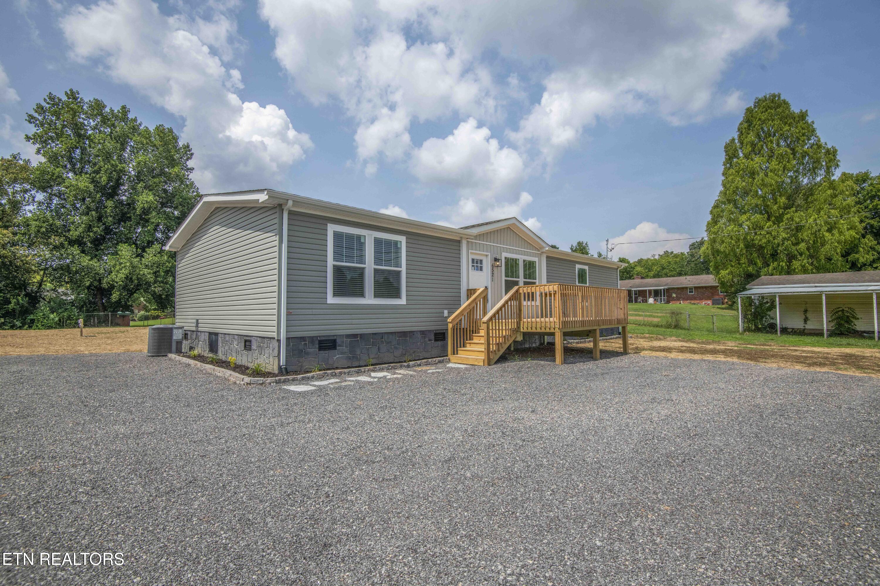 6521 Lambent Lane Knoxville TN 37918