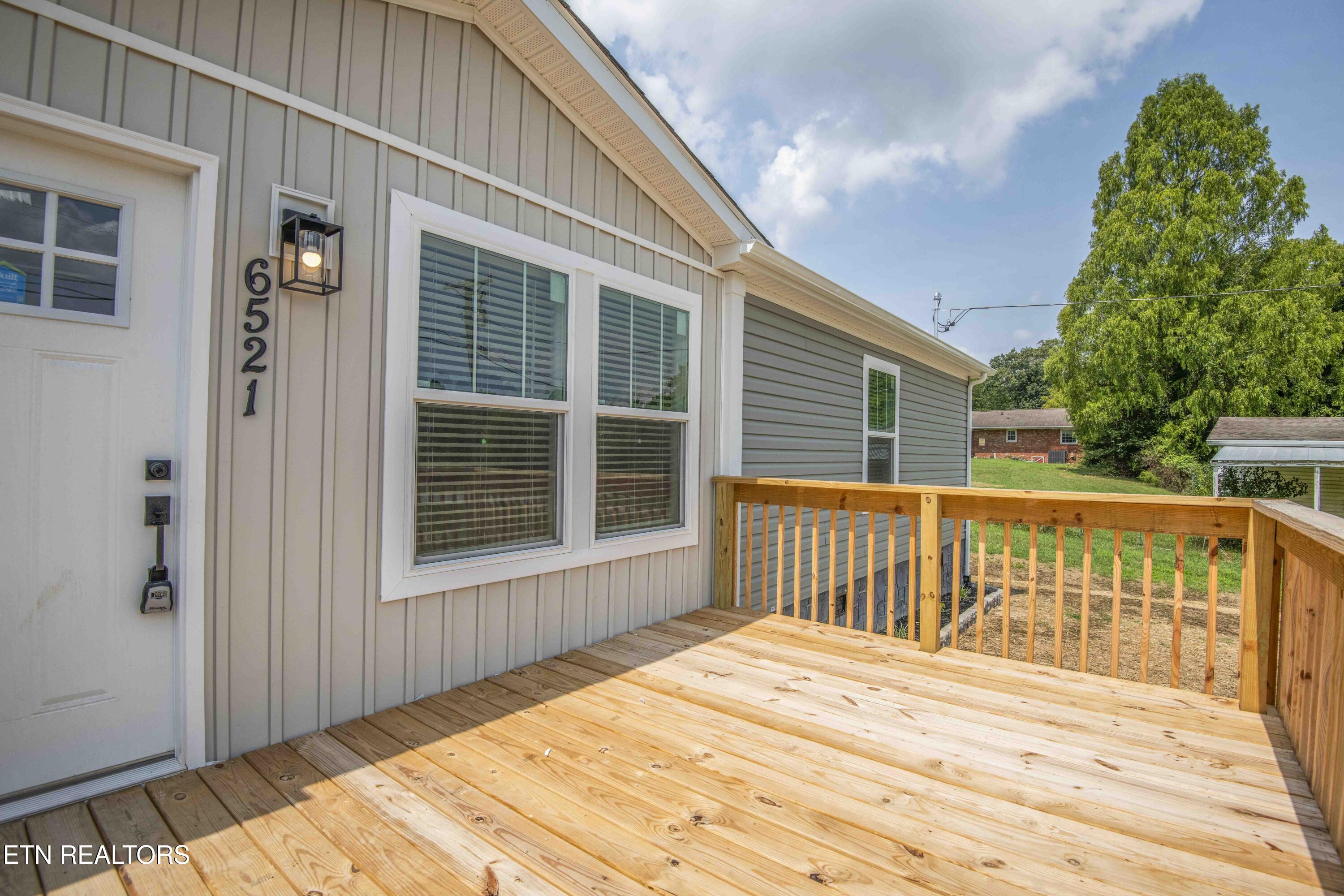 6521 Lambent Lane Knoxville TN 37918