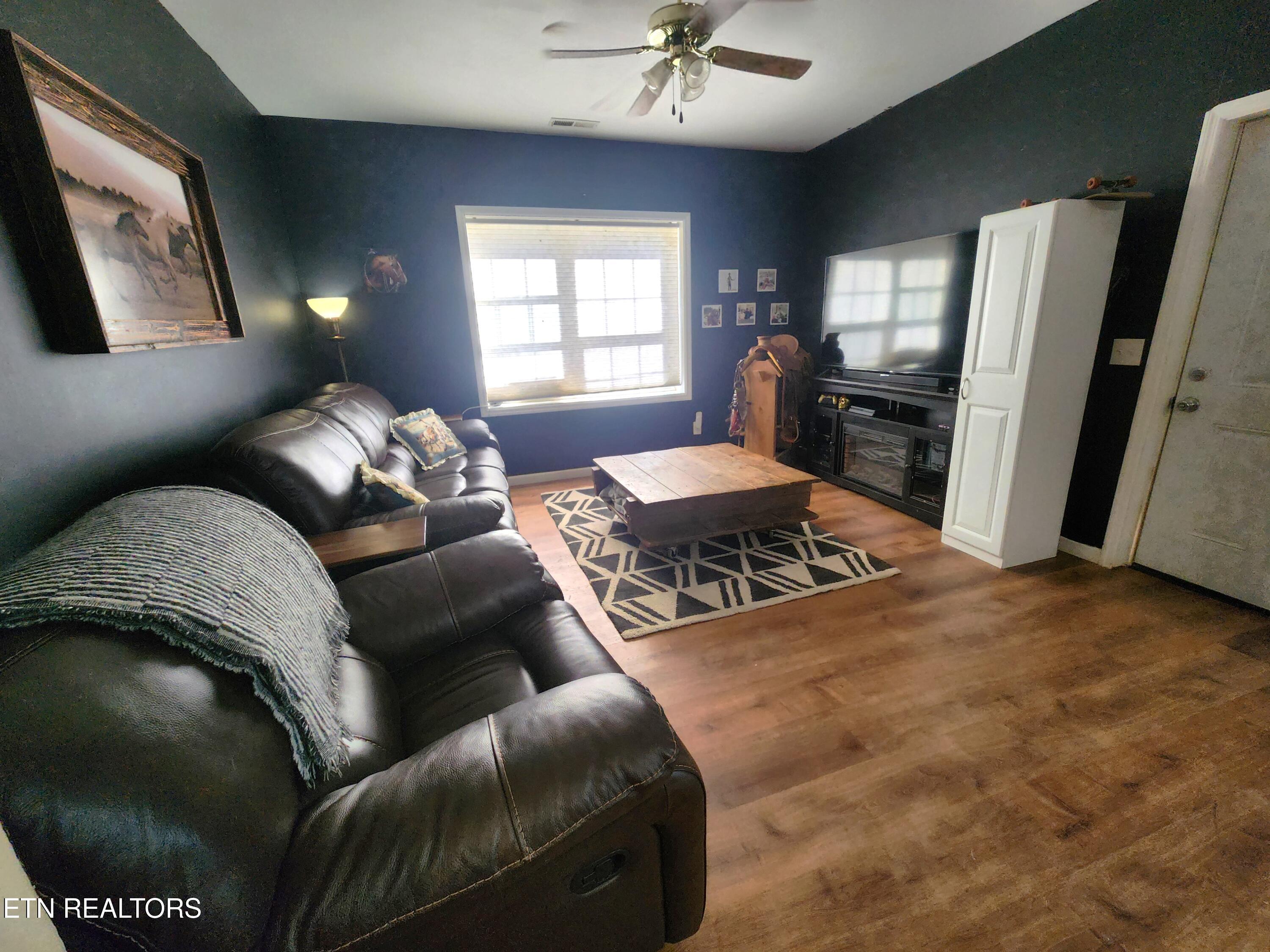 21876 E Coast Tellico Parkway Greenback TN 37742
