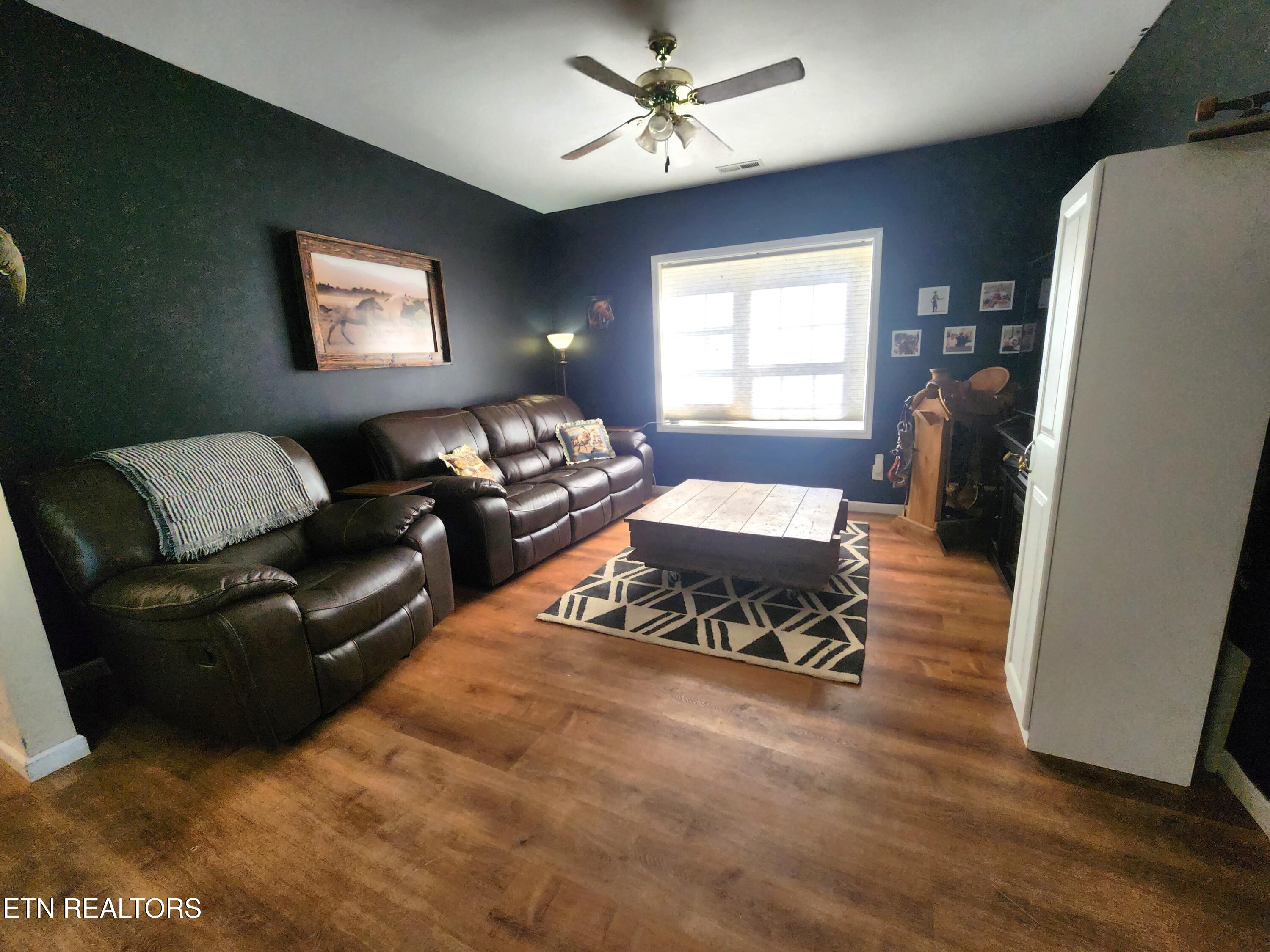 21876 E Coast Tellico Parkway Greenback TN 37742