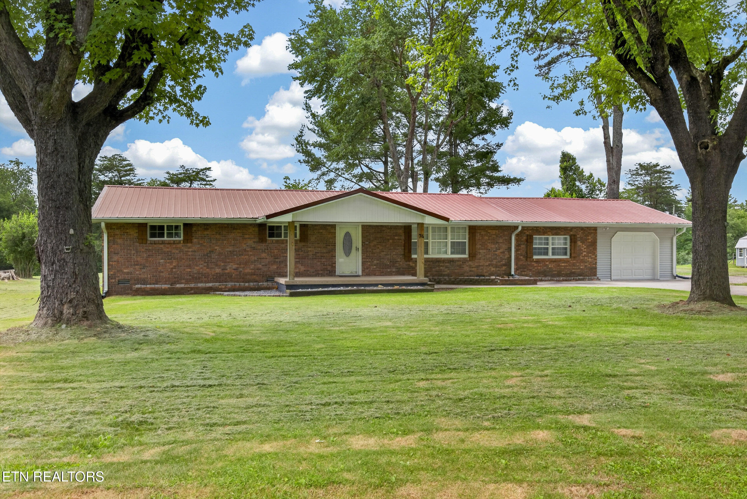 74 Farmer Road Crossville TN 38571