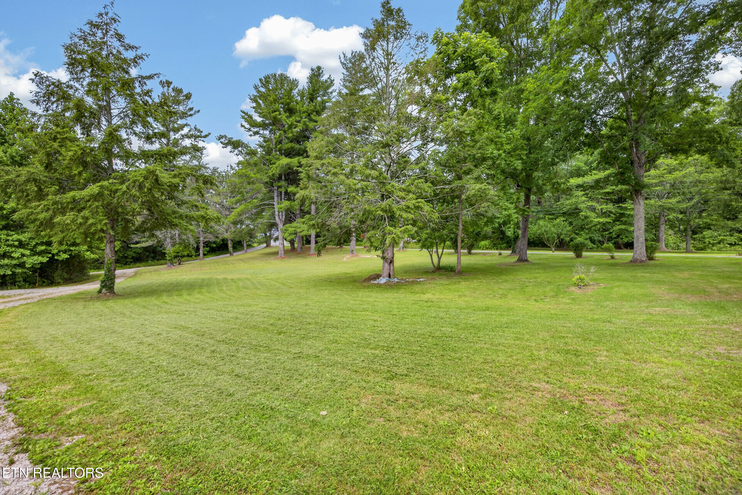 74 Farmer Road Crossville TN 38571
