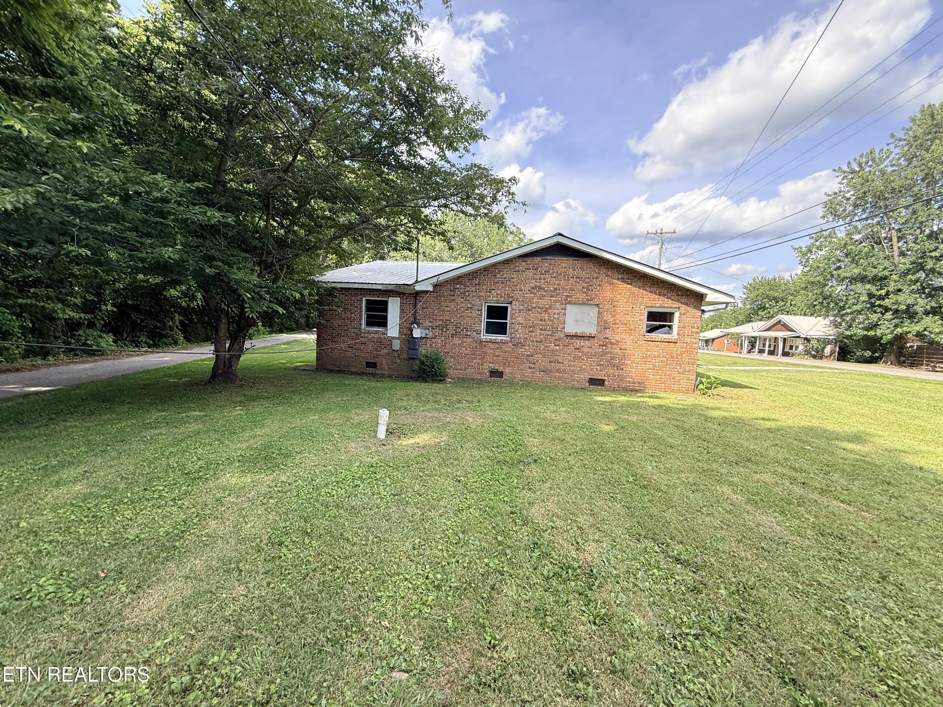 331 Whiteoak Street Jamestown TN 38556