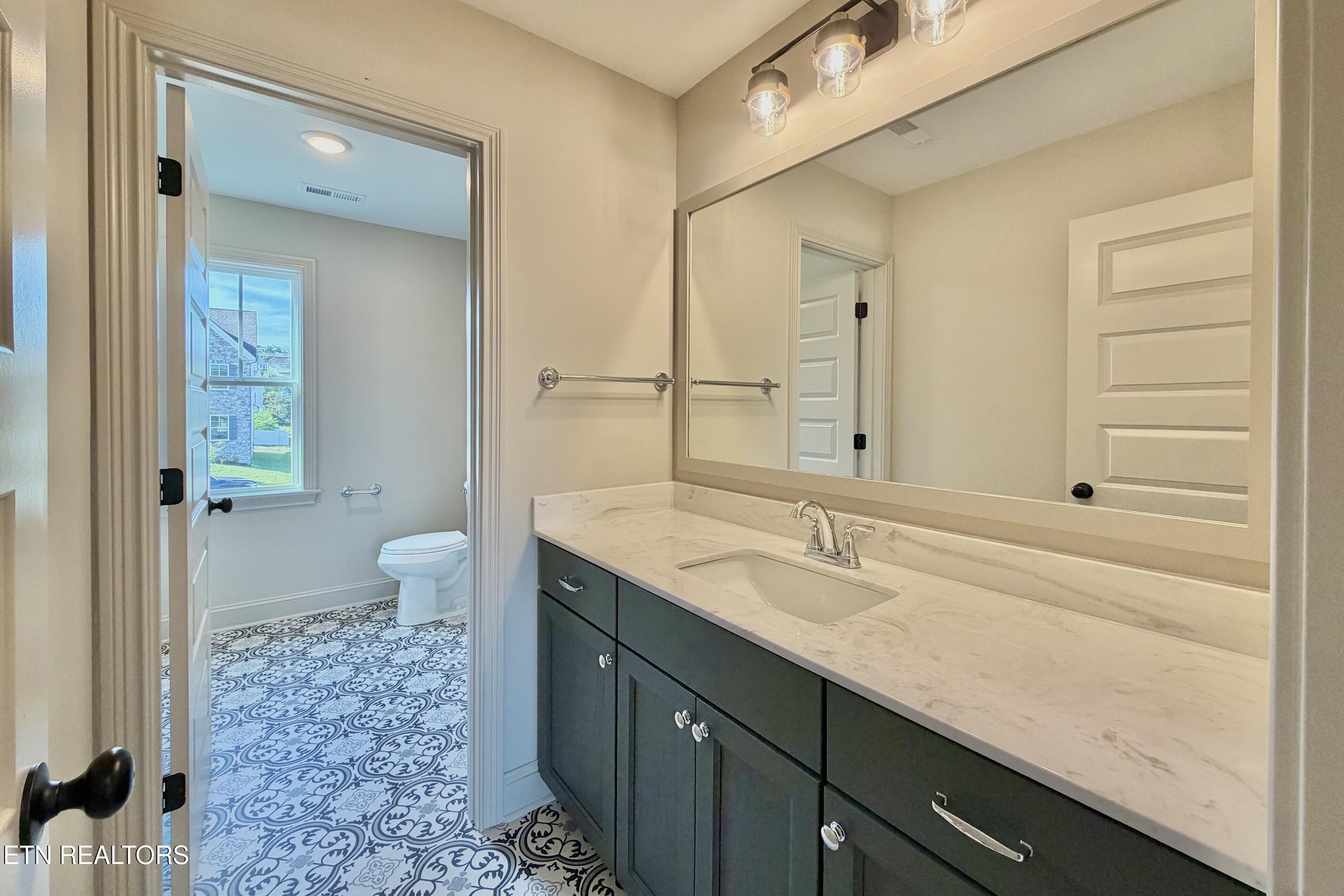 8911 Queensdale Lane Knoxville TN 37924