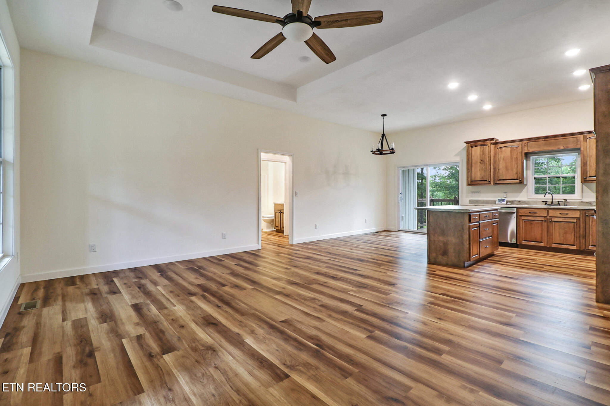 528 St Anthony Drive Jamestown TN 38556