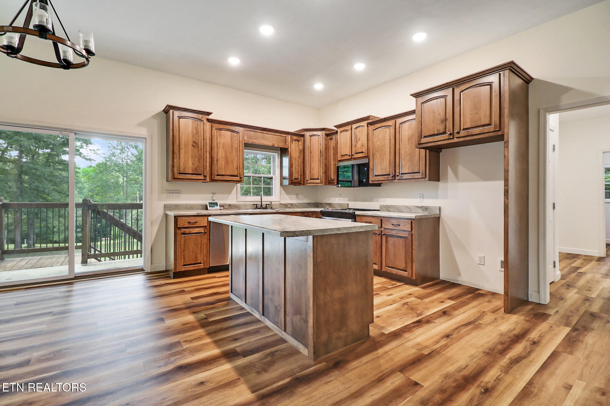 528 St Anthony Drive Jamestown TN 38556