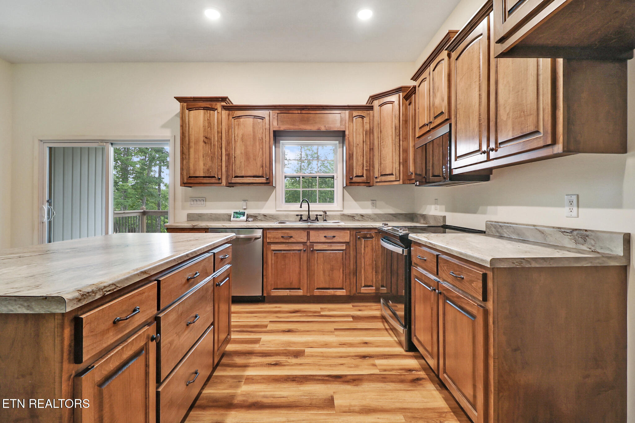 528 St Anthony Drive Jamestown TN 38556