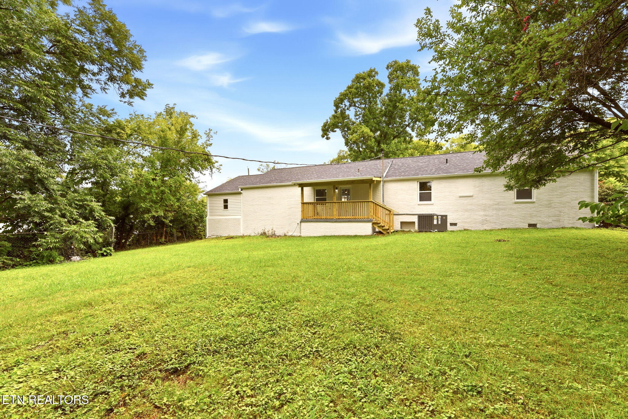 2406 E Glenwood Avenue Knoxville TN 37917