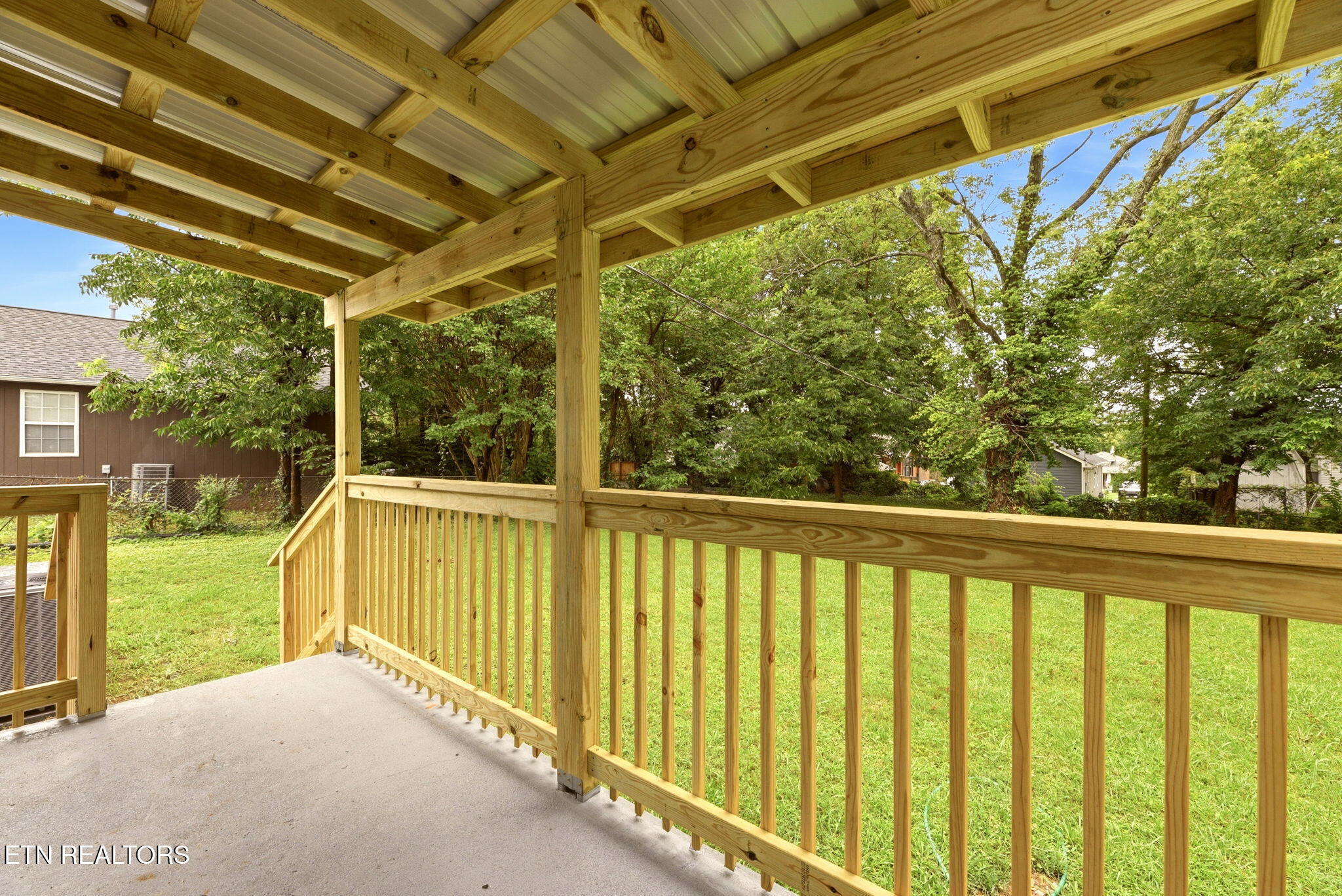 2406 E Glenwood Avenue Knoxville TN 37917