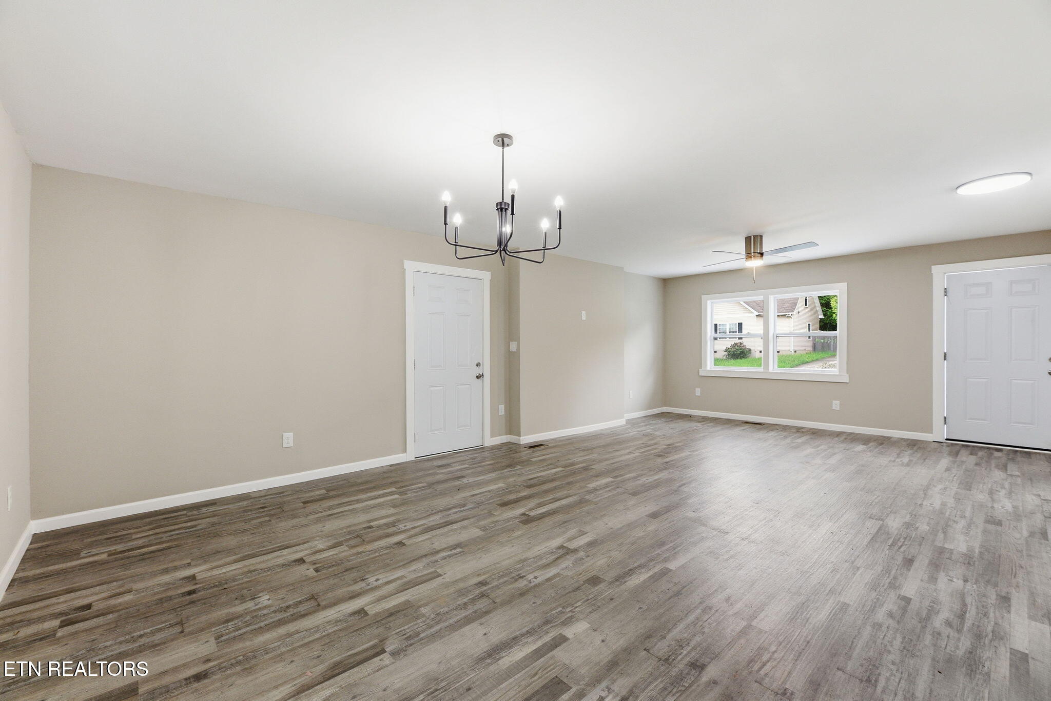 2406 E Glenwood Avenue Knoxville TN 37917
