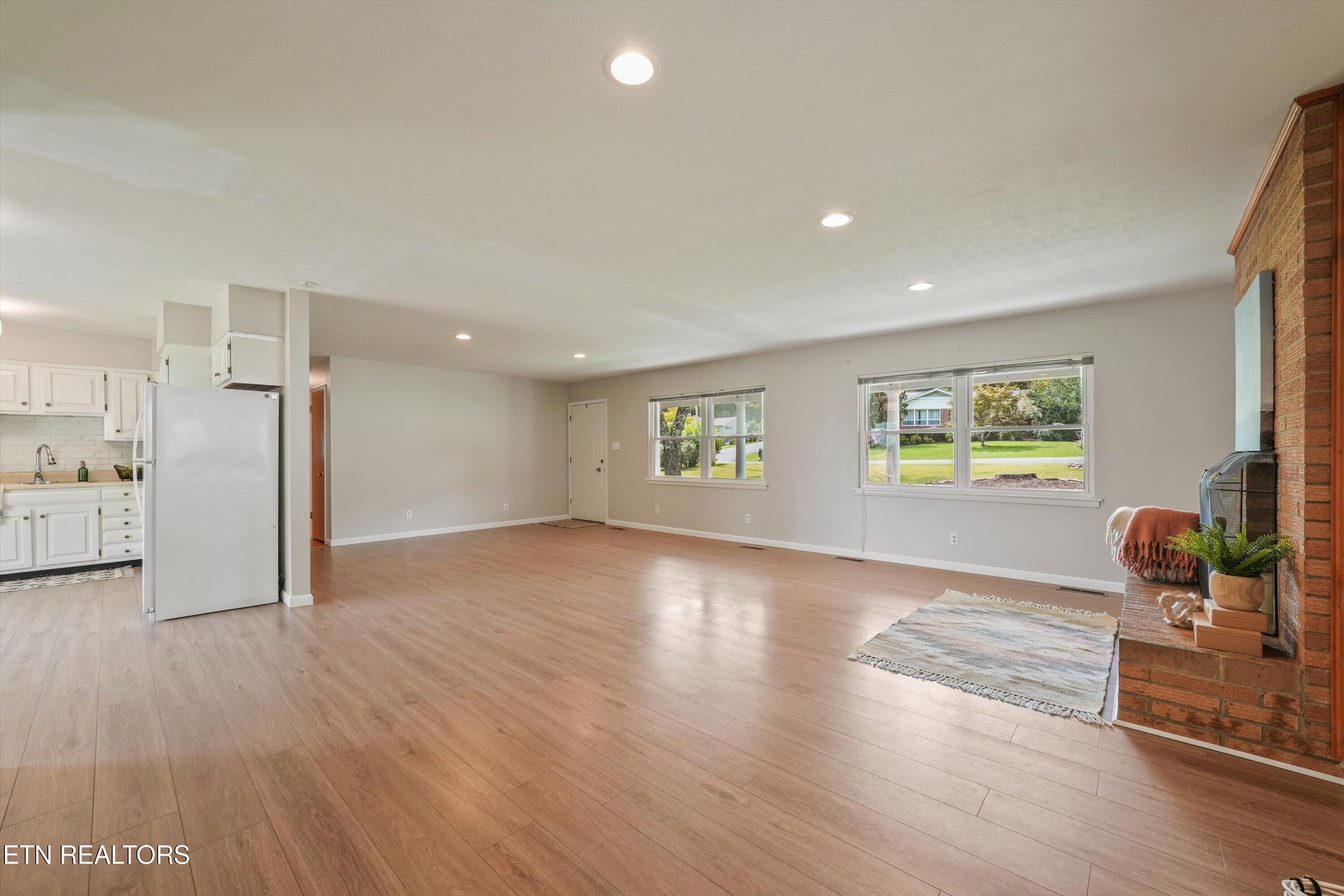 103 Iona Circle Oak Ridge TN 37830