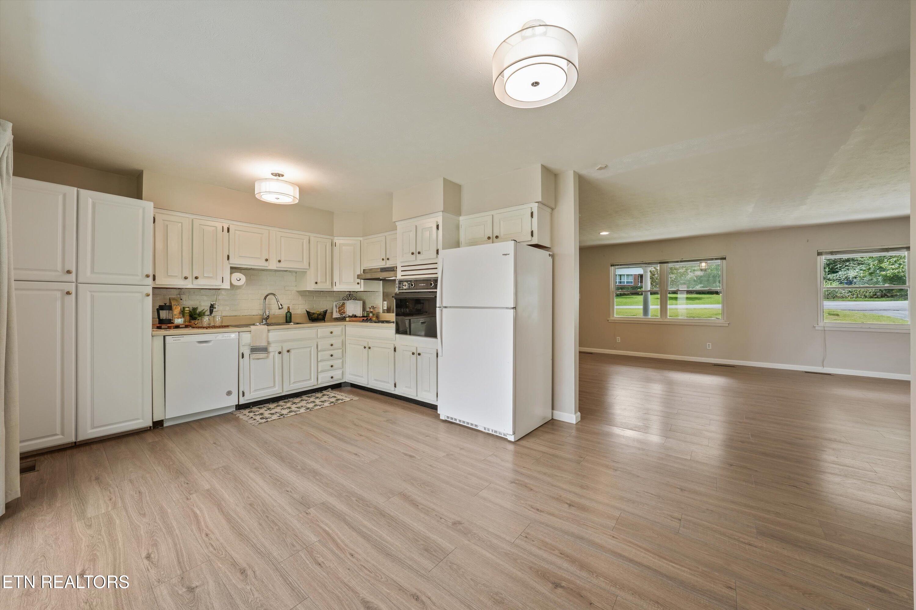 103 Iona Circle Oak Ridge TN 37830