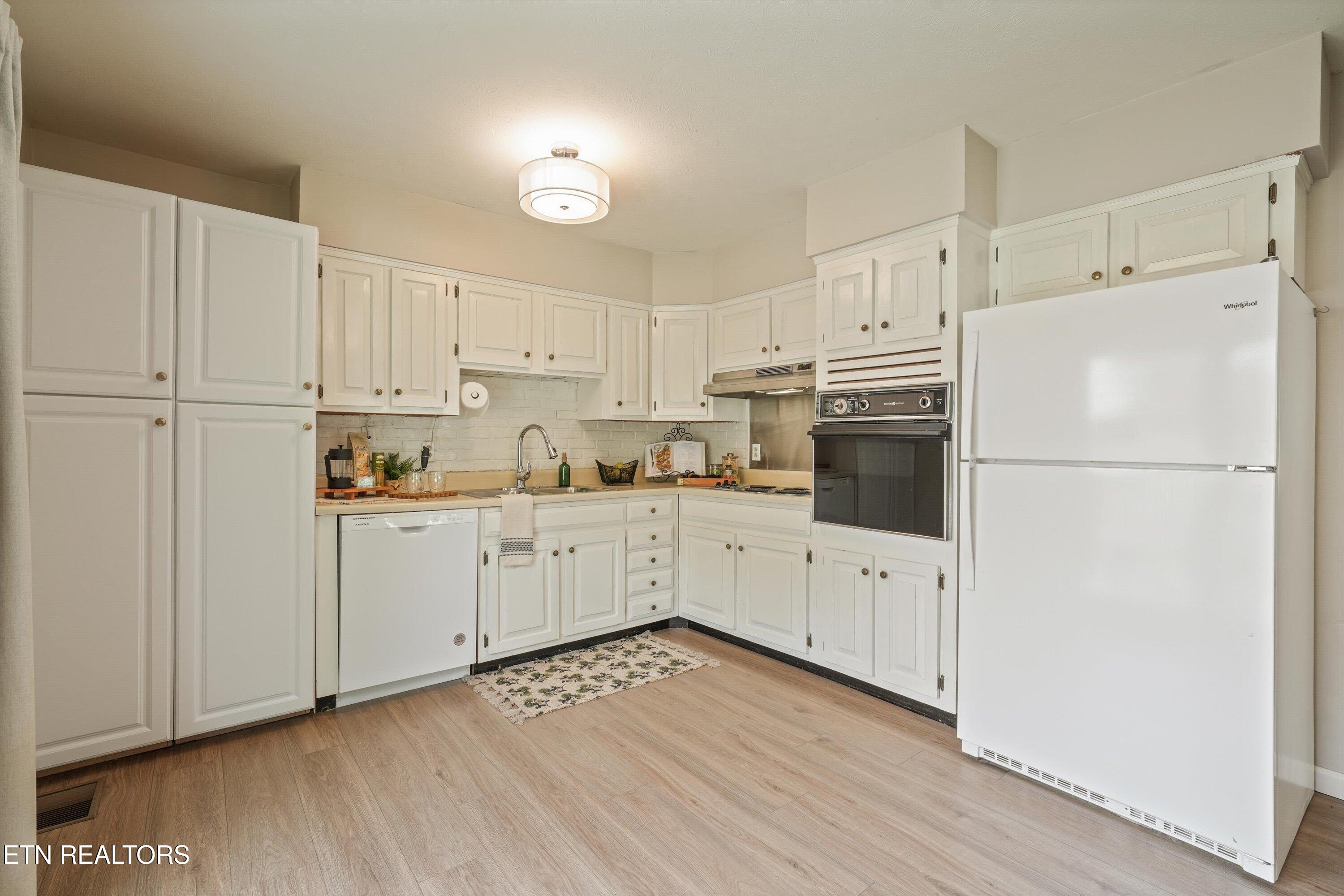 103 Iona Circle Oak Ridge TN 37830