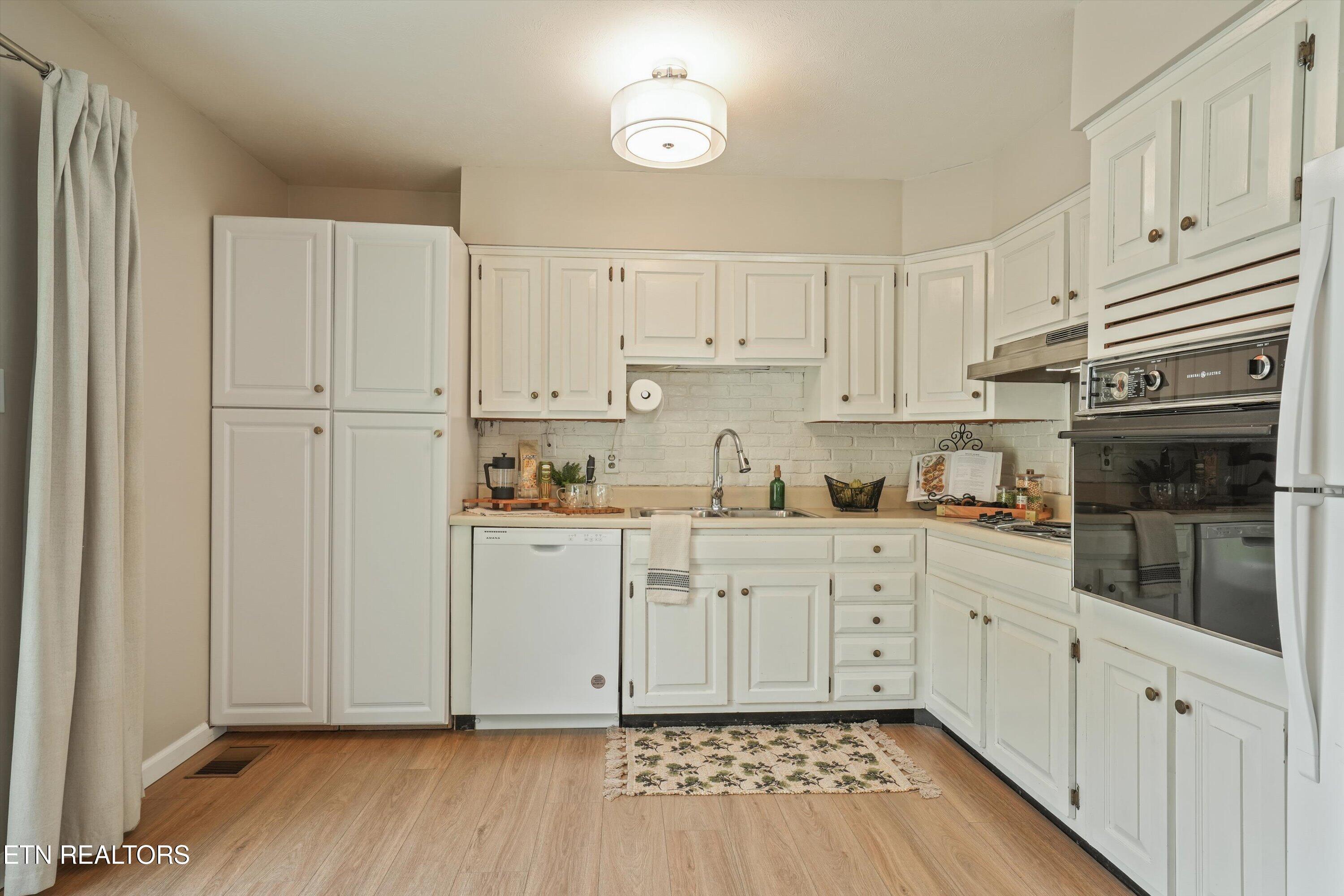 103 Iona Circle Oak Ridge TN 37830