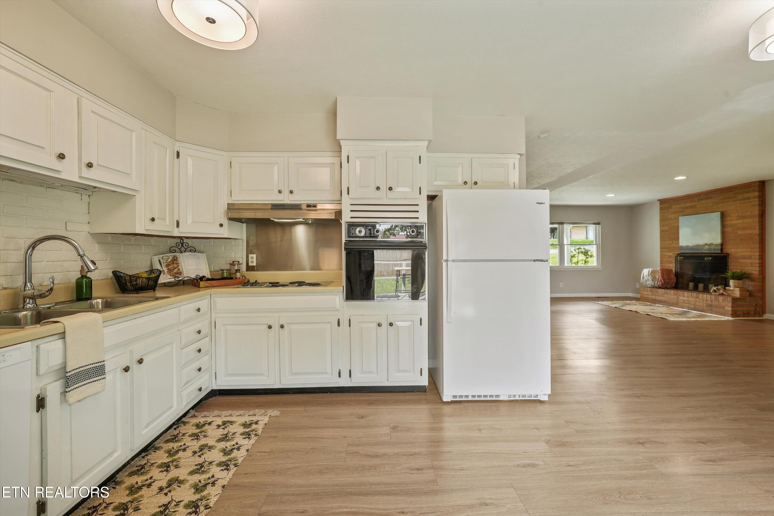 103 Iona Circle Oak Ridge TN 37830