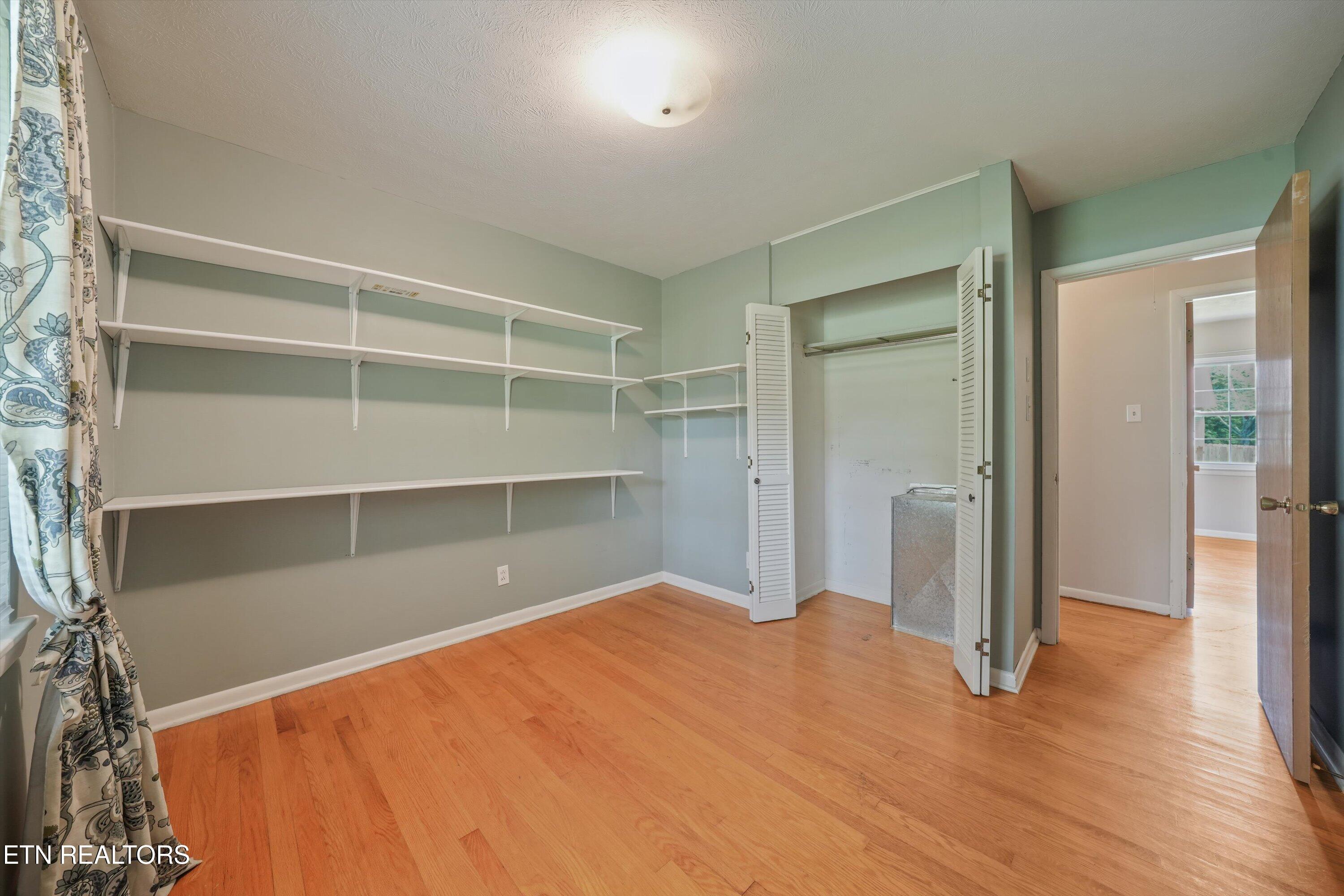 103 Iona Circle Oak Ridge TN 37830