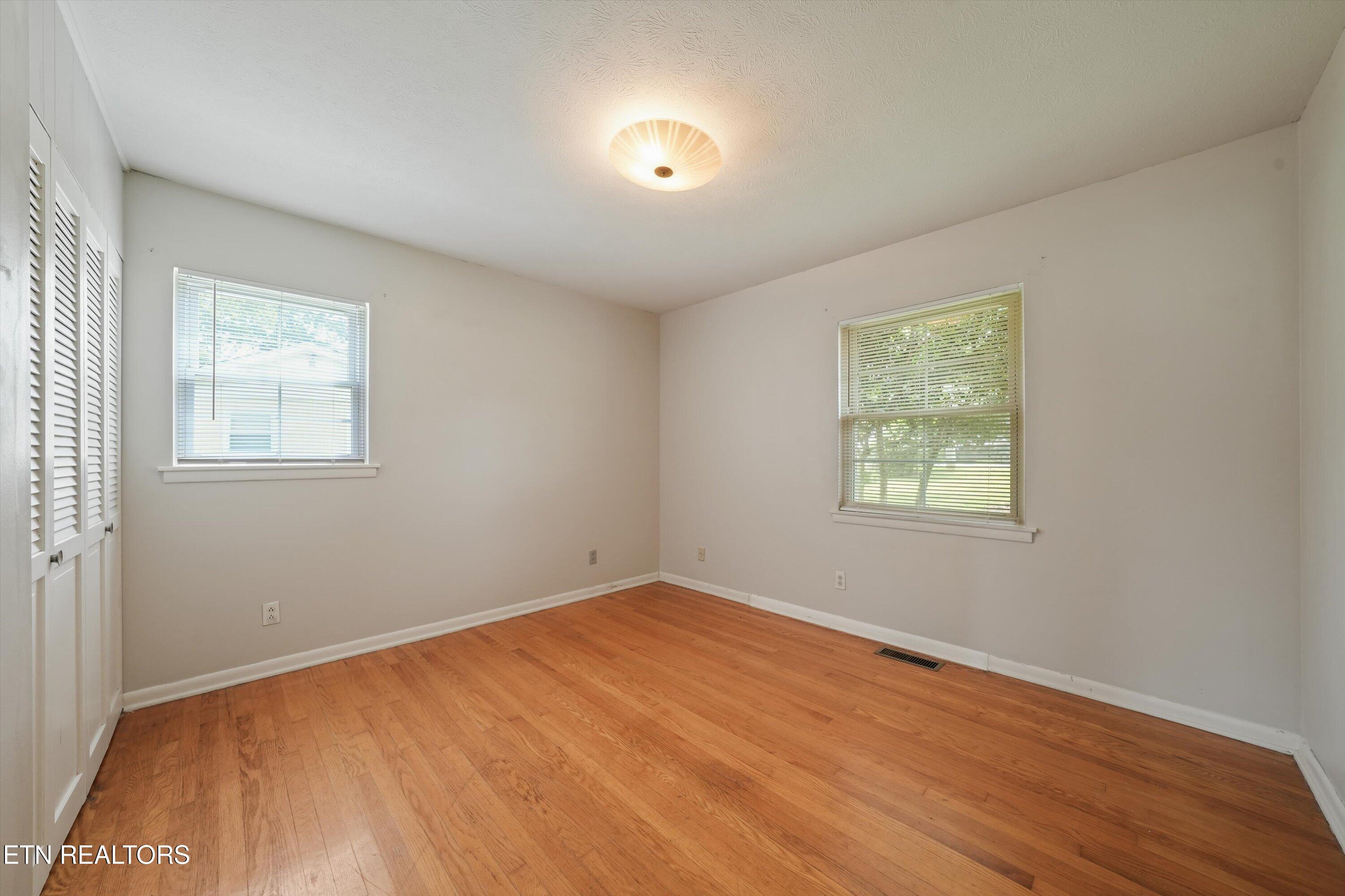 103 Iona Circle Oak Ridge TN 37830