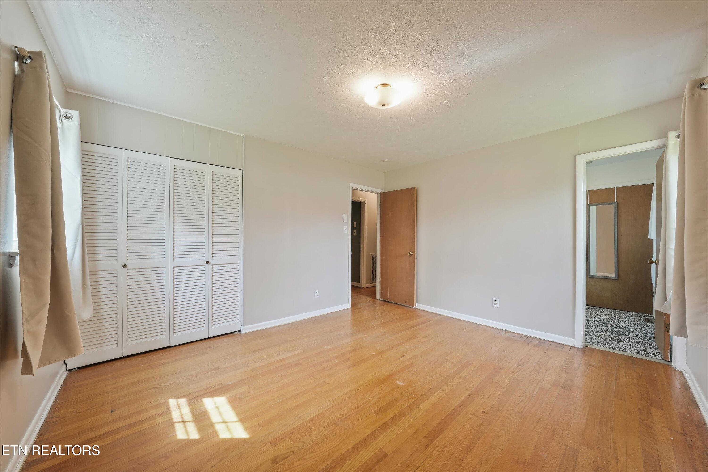 103 Iona Circle Oak Ridge TN 37830