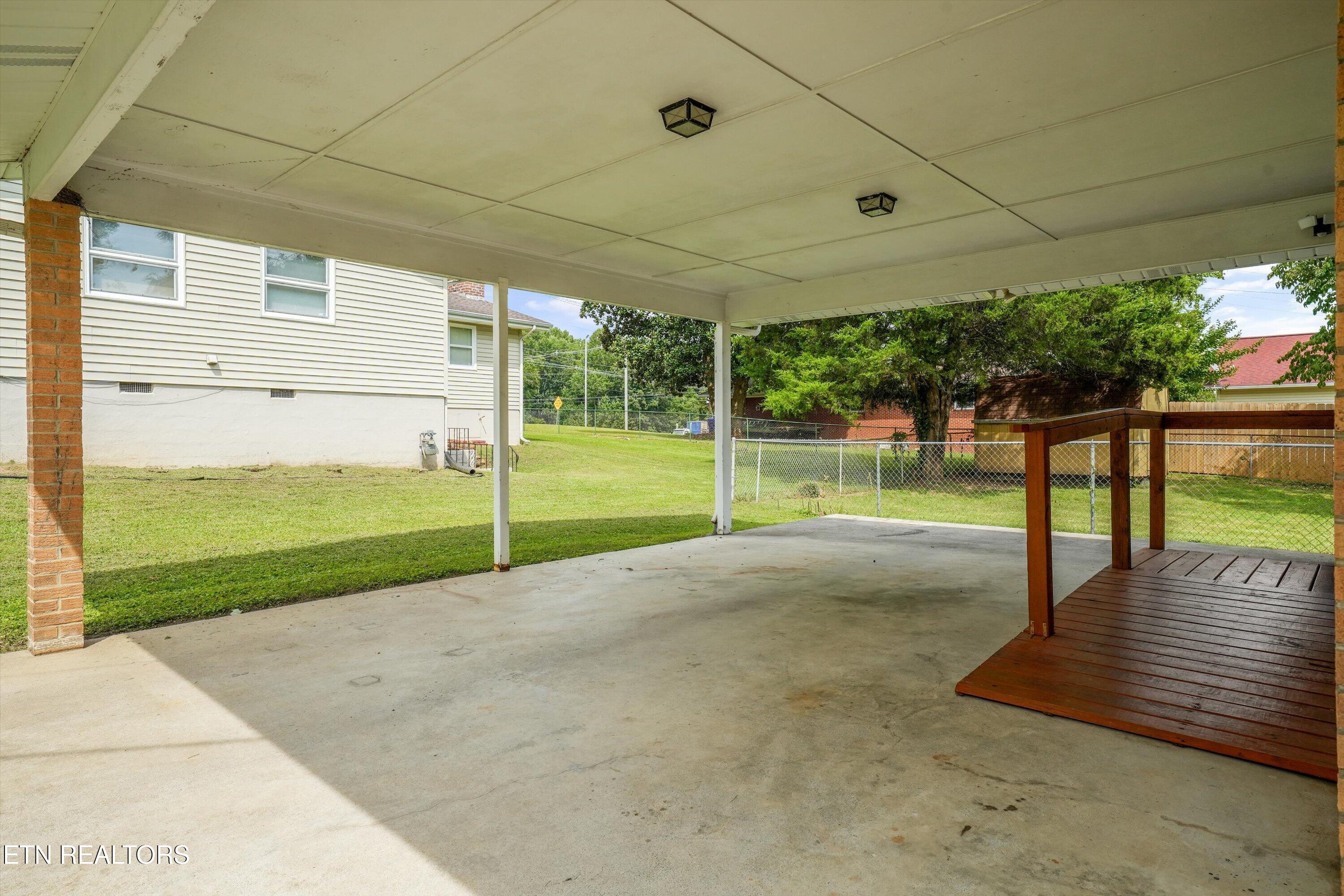 103 Iona Circle Oak Ridge TN 37830