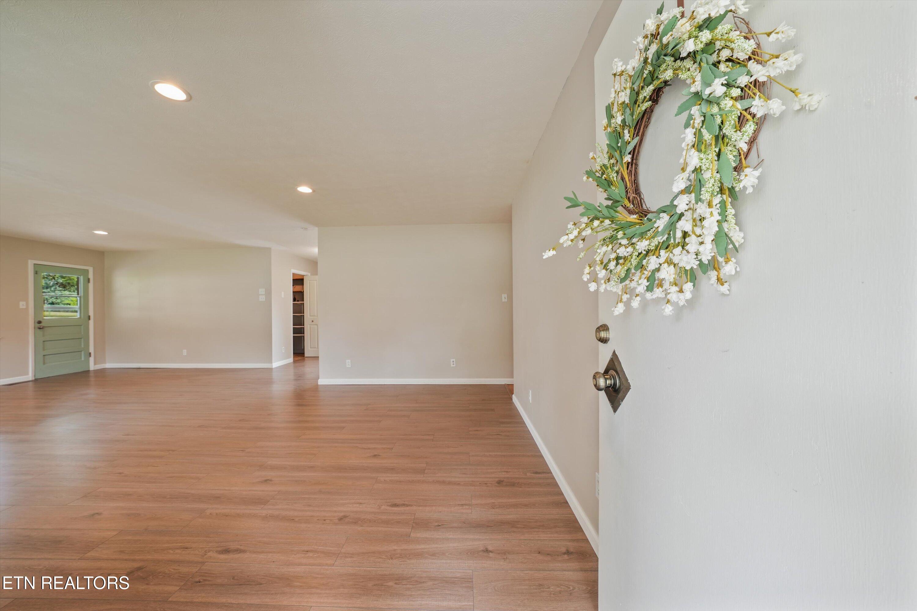 103 Iona Circle Oak Ridge TN 37830
