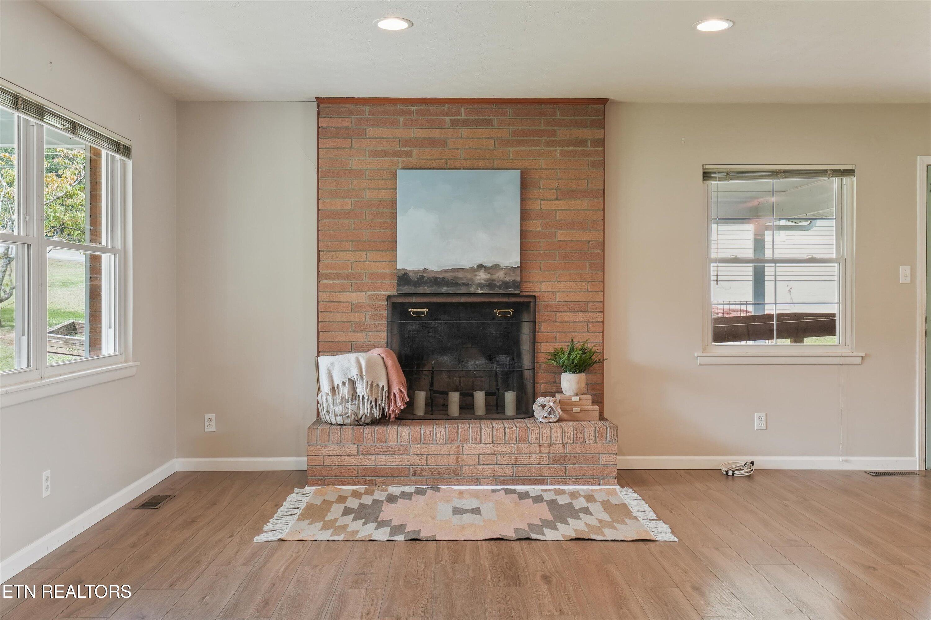 103 Iona Circle Oak Ridge TN 37830