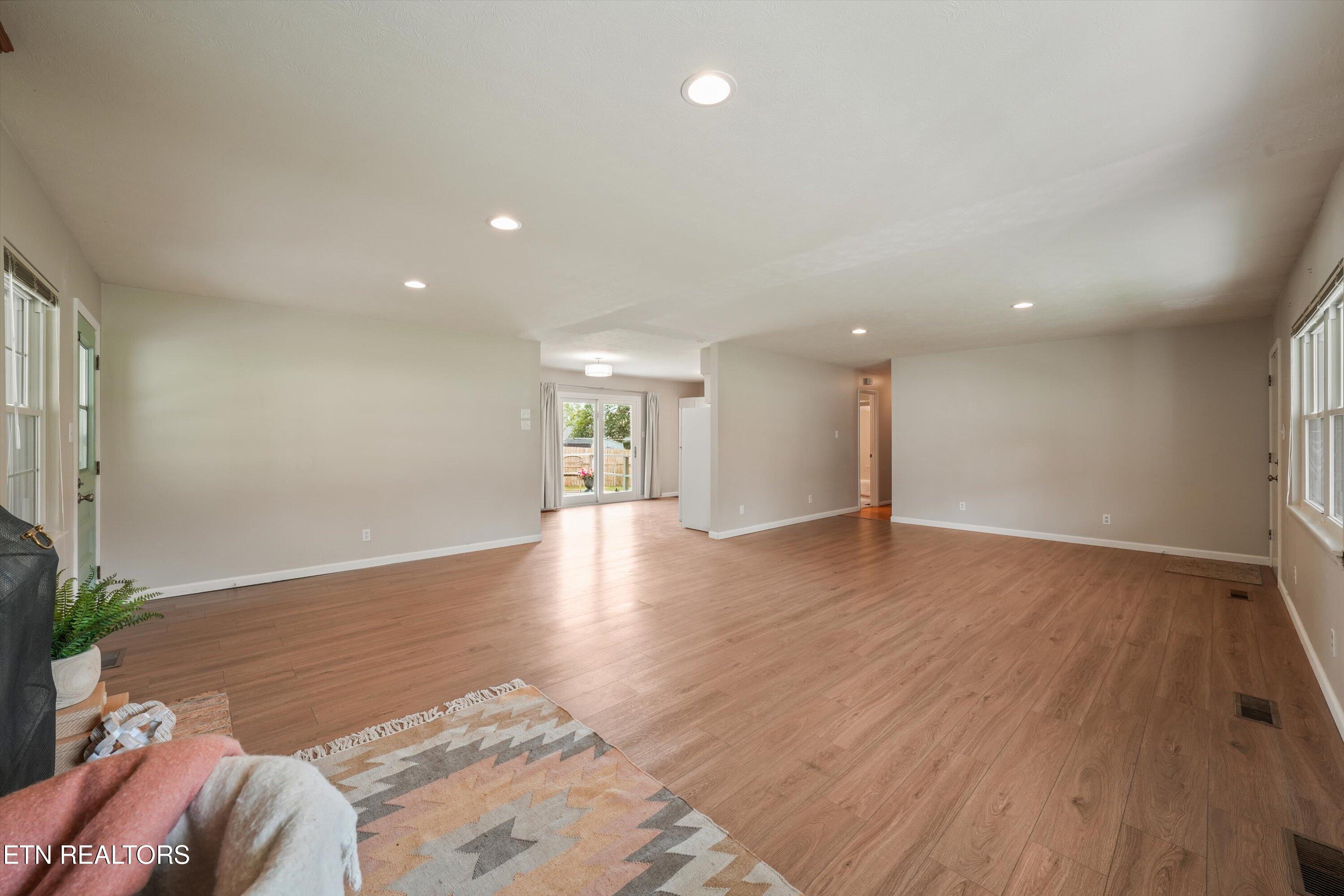 103 Iona Circle Oak Ridge TN 37830