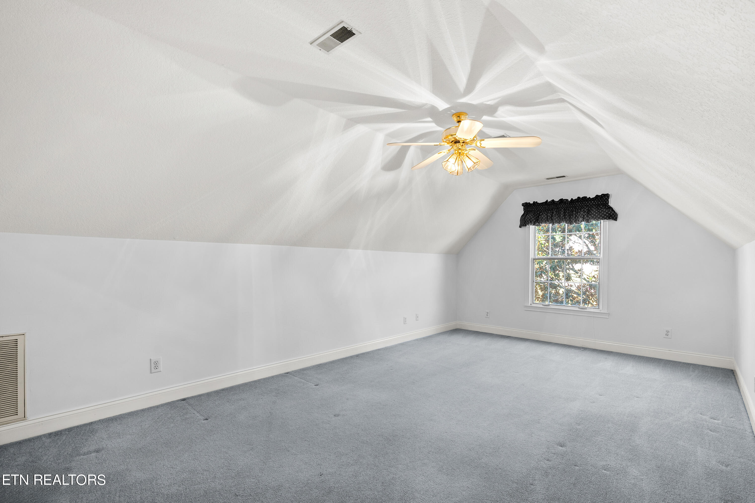 2204 Steven Drive Knoxville TN 37938