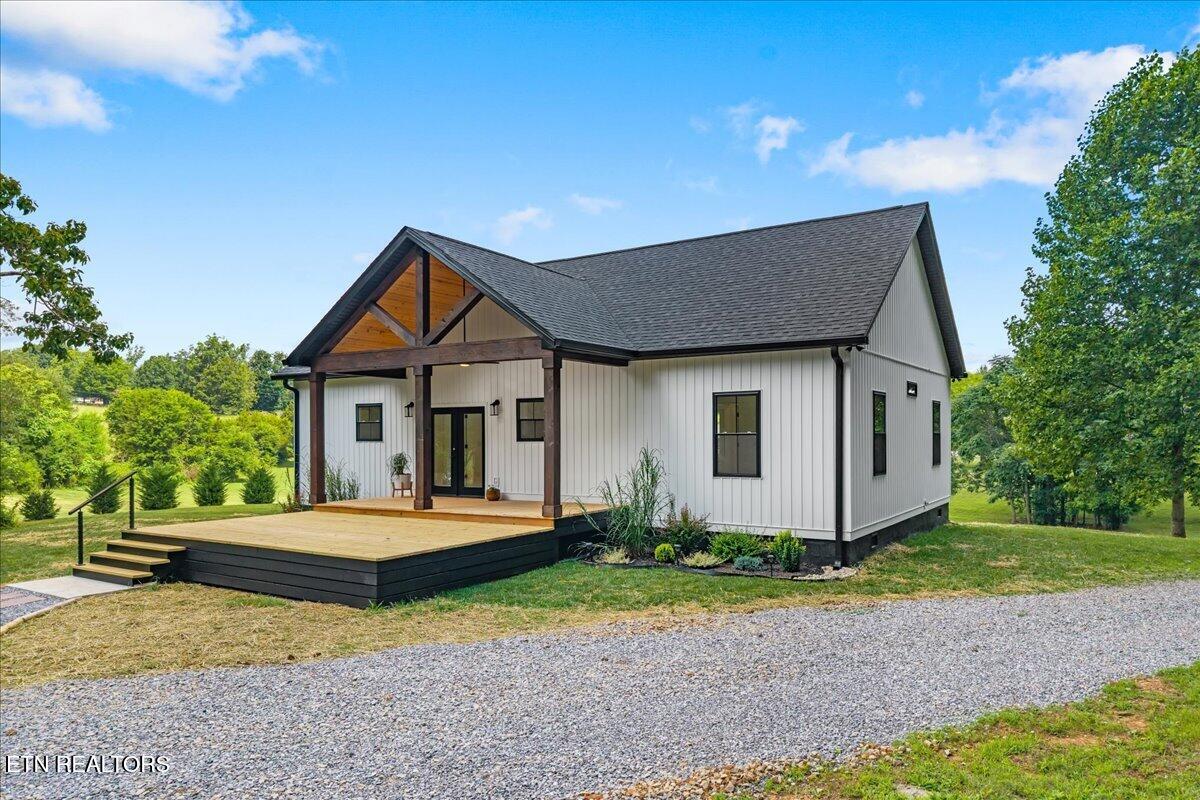 222/225 Summit Road Madisonville TN 37354