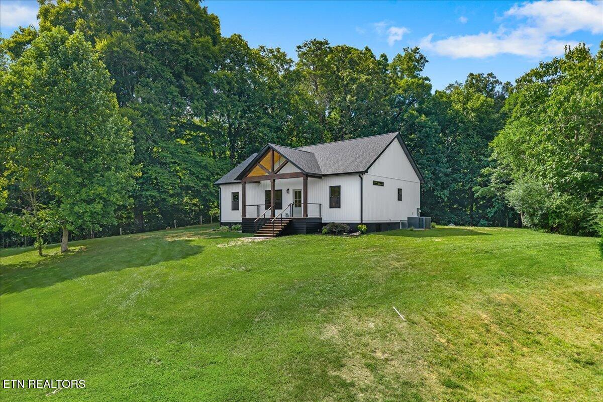 222/225 Summit Road Madisonville TN 37354