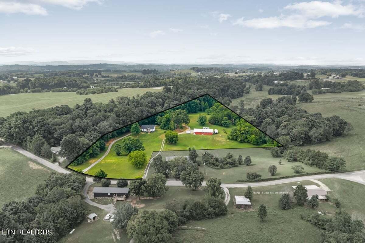 222/225 Summit Road Madisonville TN 37354