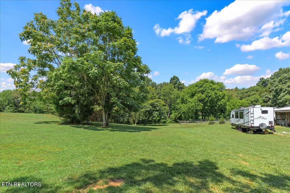 222/225 Summit Road Madisonville TN 37354