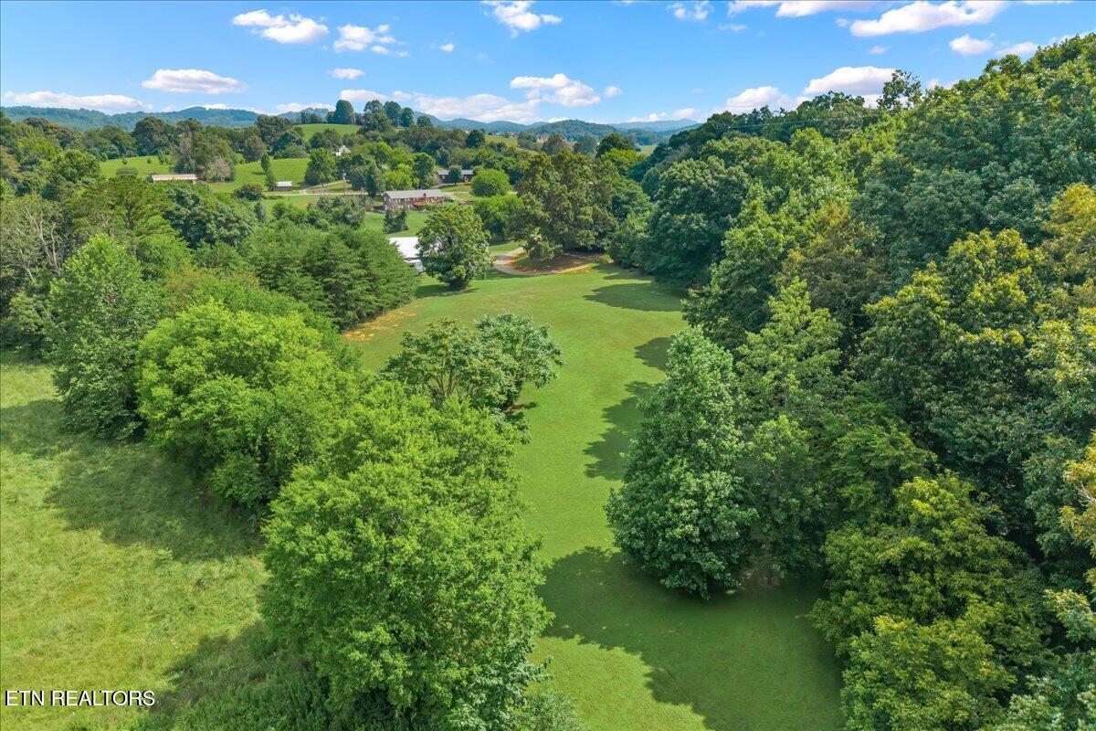 222/225 Summit Road Madisonville TN 37354