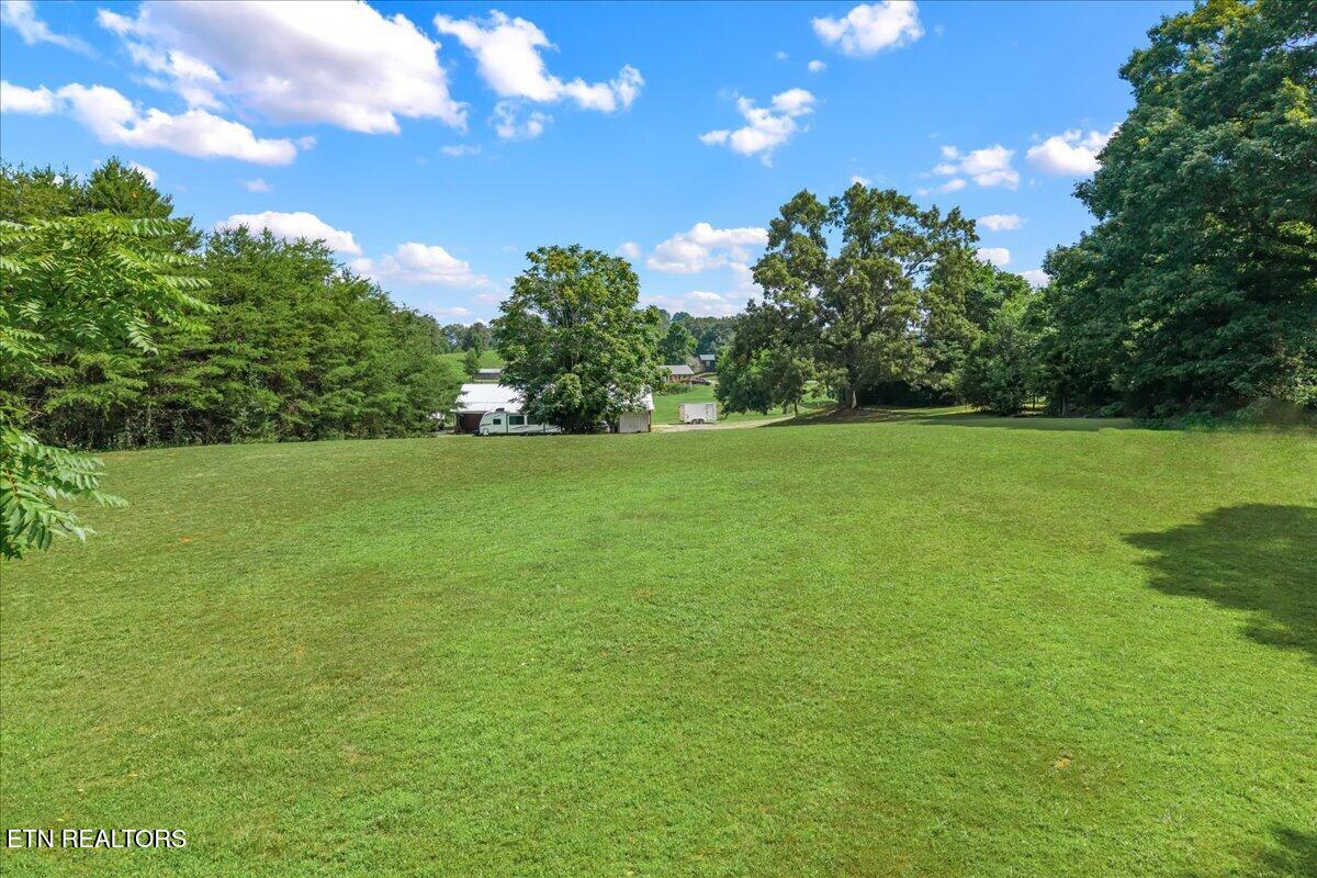 222/225 Summit Road Madisonville TN 37354
