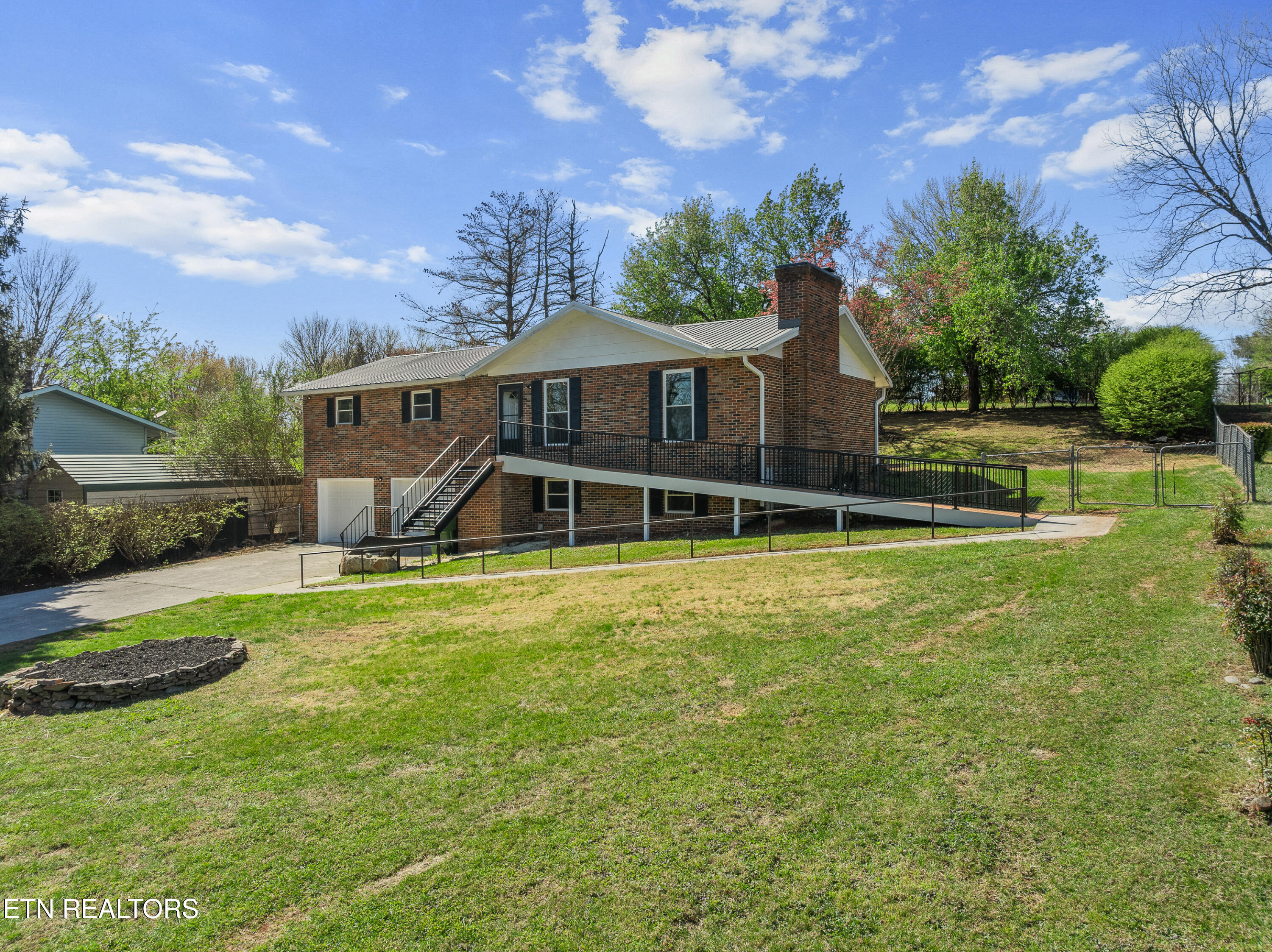 921 Brown School Road Maryville TN 37804