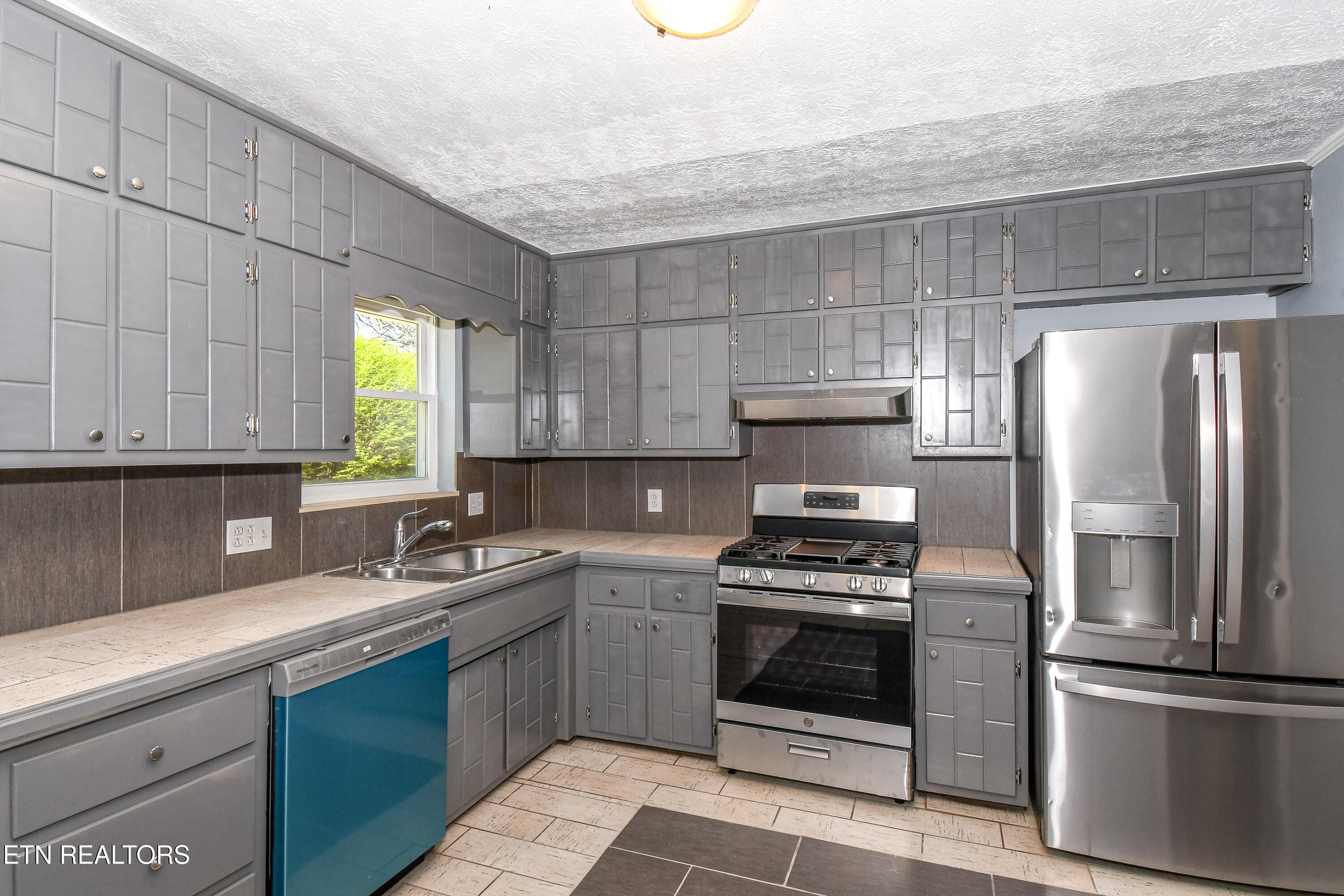 921 Brown School Road Maryville TN 37804