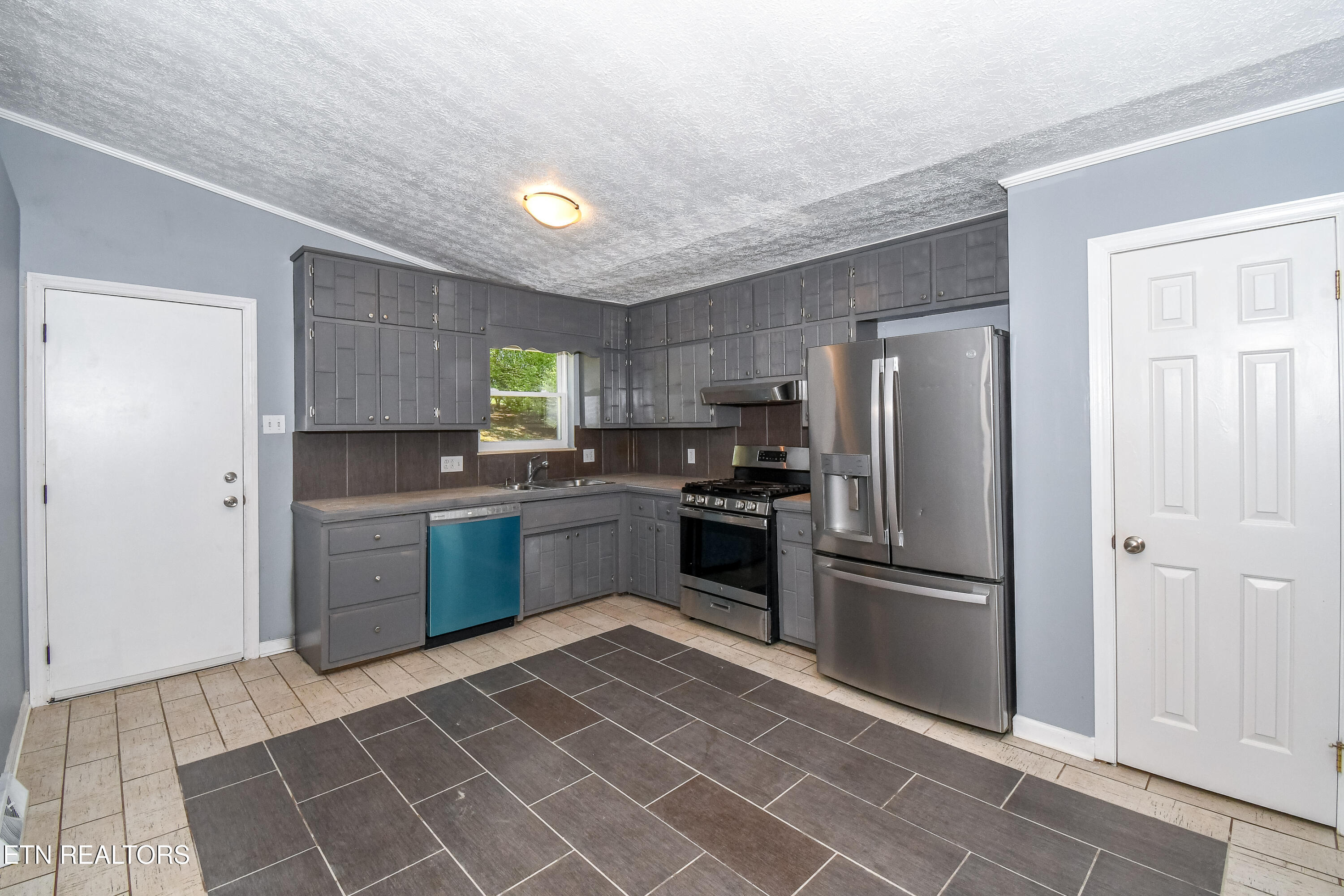 921 Brown School Road Maryville TN 37804
