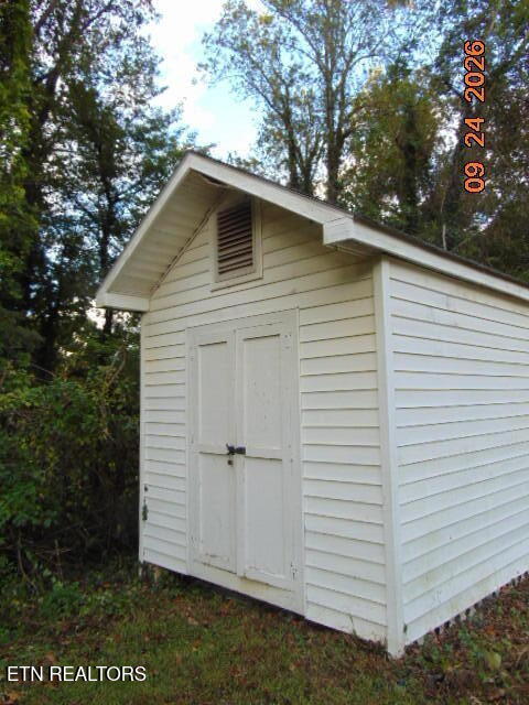 127 Ridge Lane Clinton TN 37716