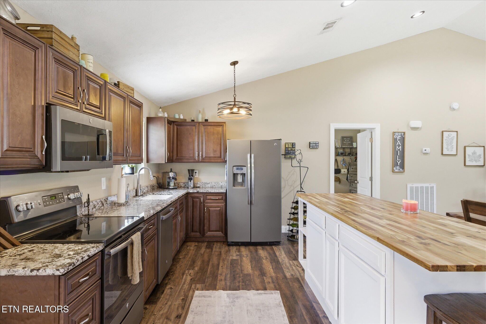 1904 Infinity Lane Sevierville TN 37876