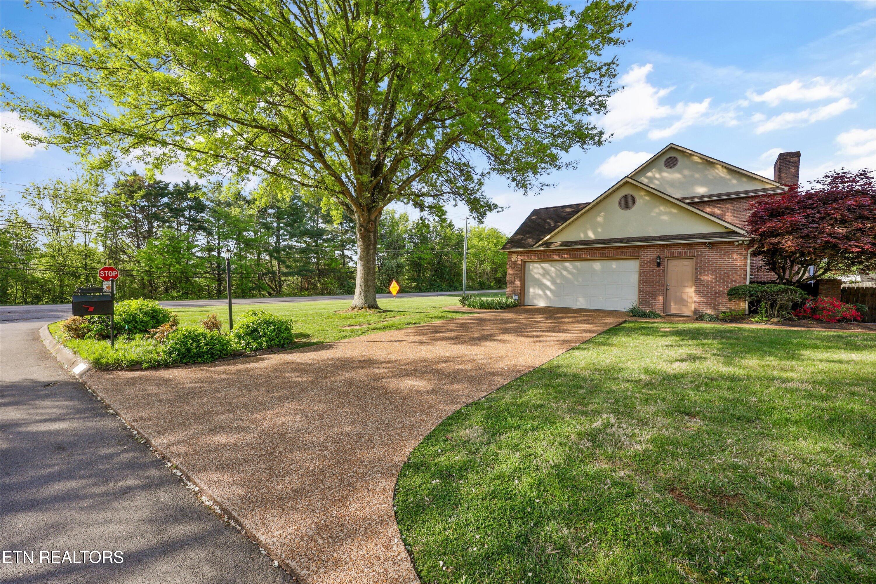 7601 Holcombridge Boulevard Powell TN 37849