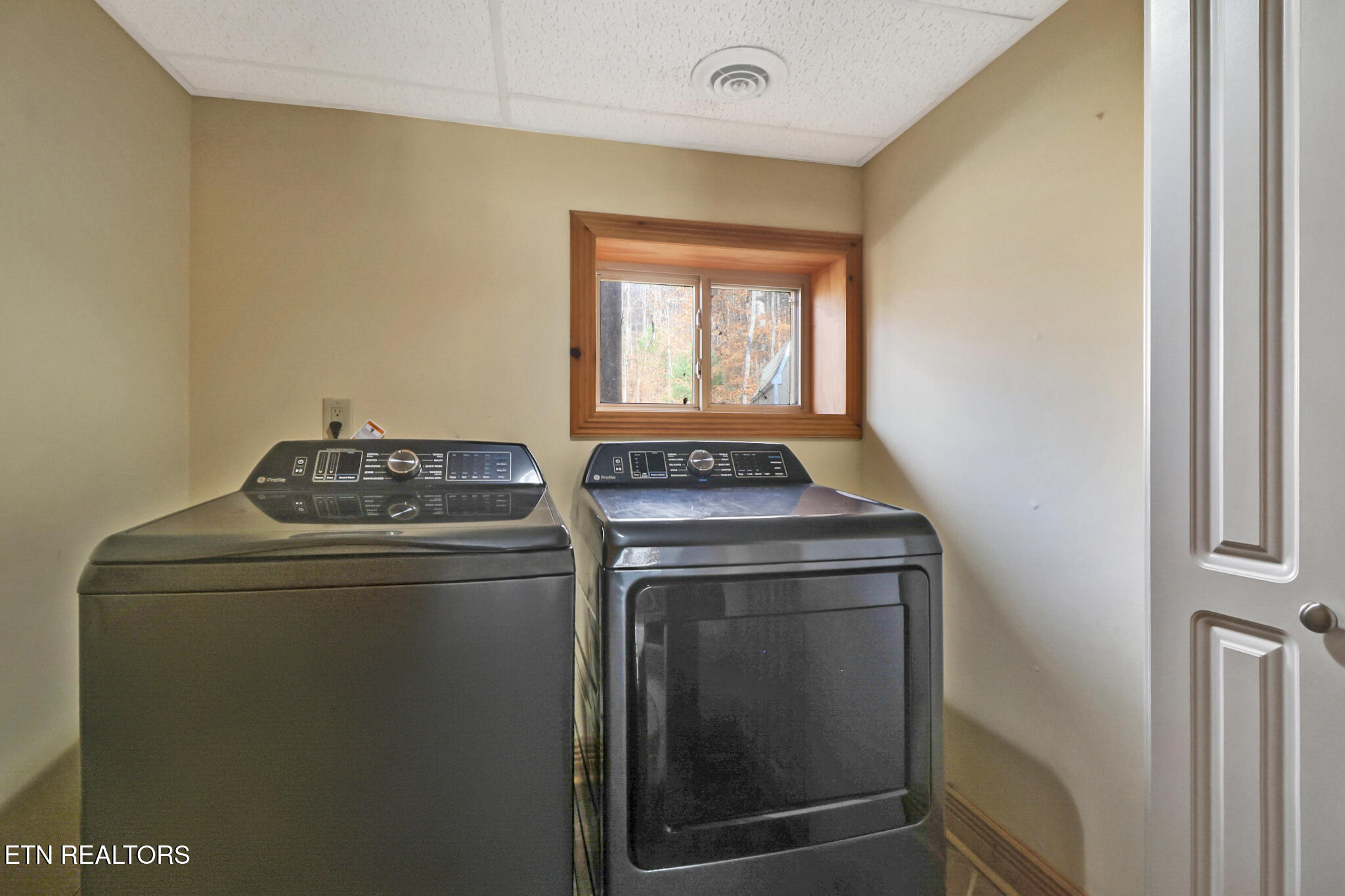 587 Flat Fork Road Wartburg TN 37887