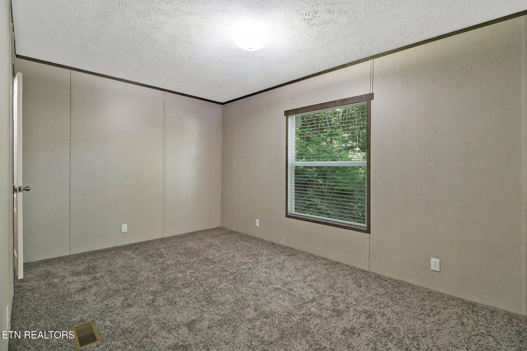 528 Poland Hollow Road Harriman TN 37748