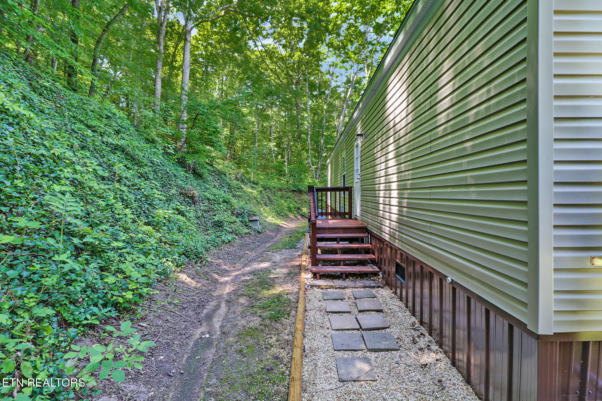 528 Poland Hollow Road Harriman TN 37748