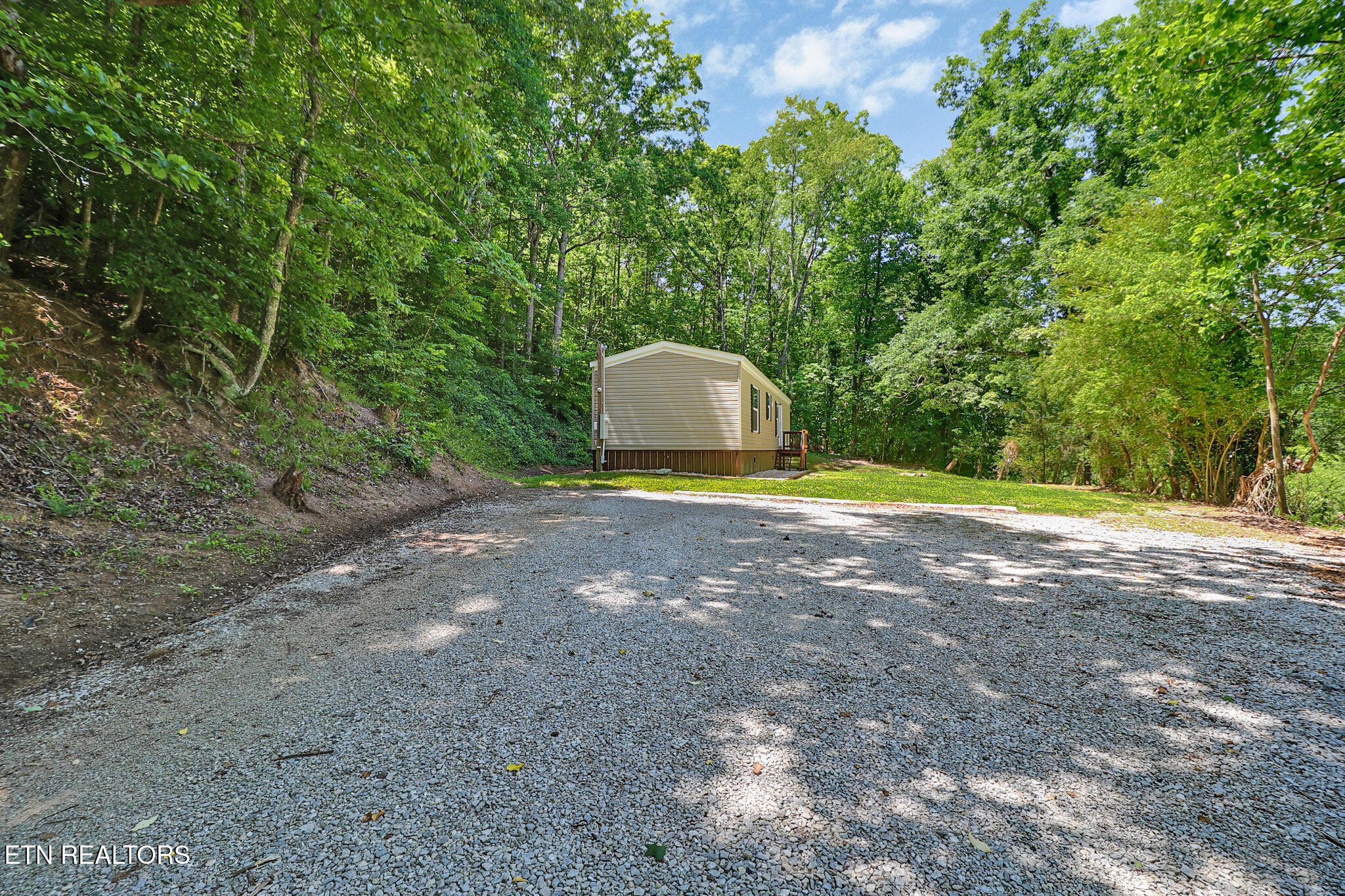 528 Poland Hollow Road Harriman TN 37748