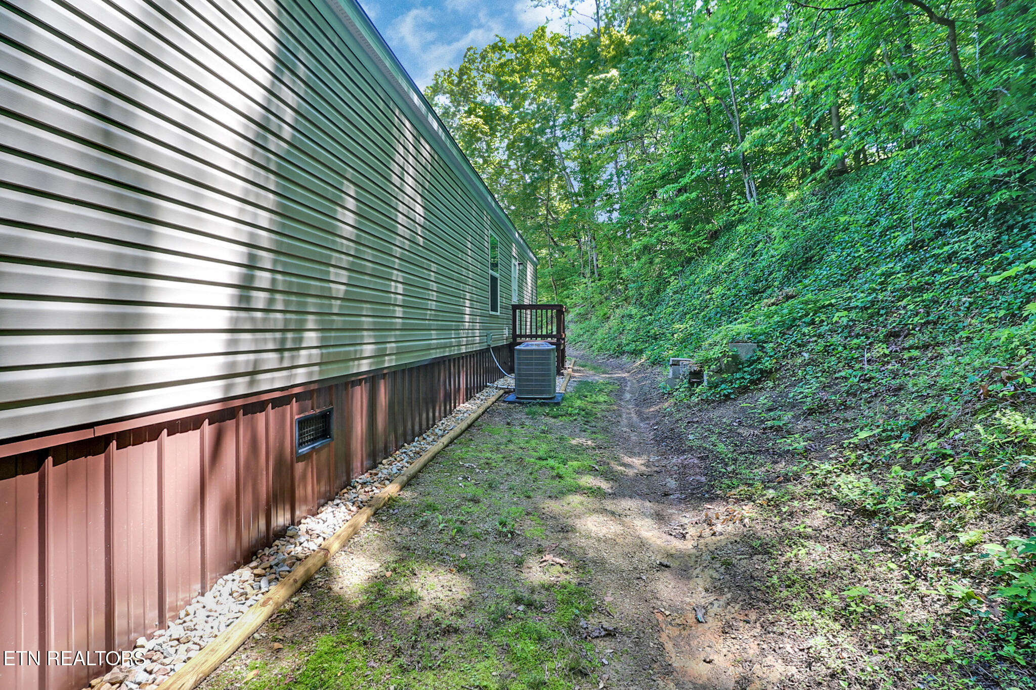 528 Poland Hollow Road Harriman TN 37748