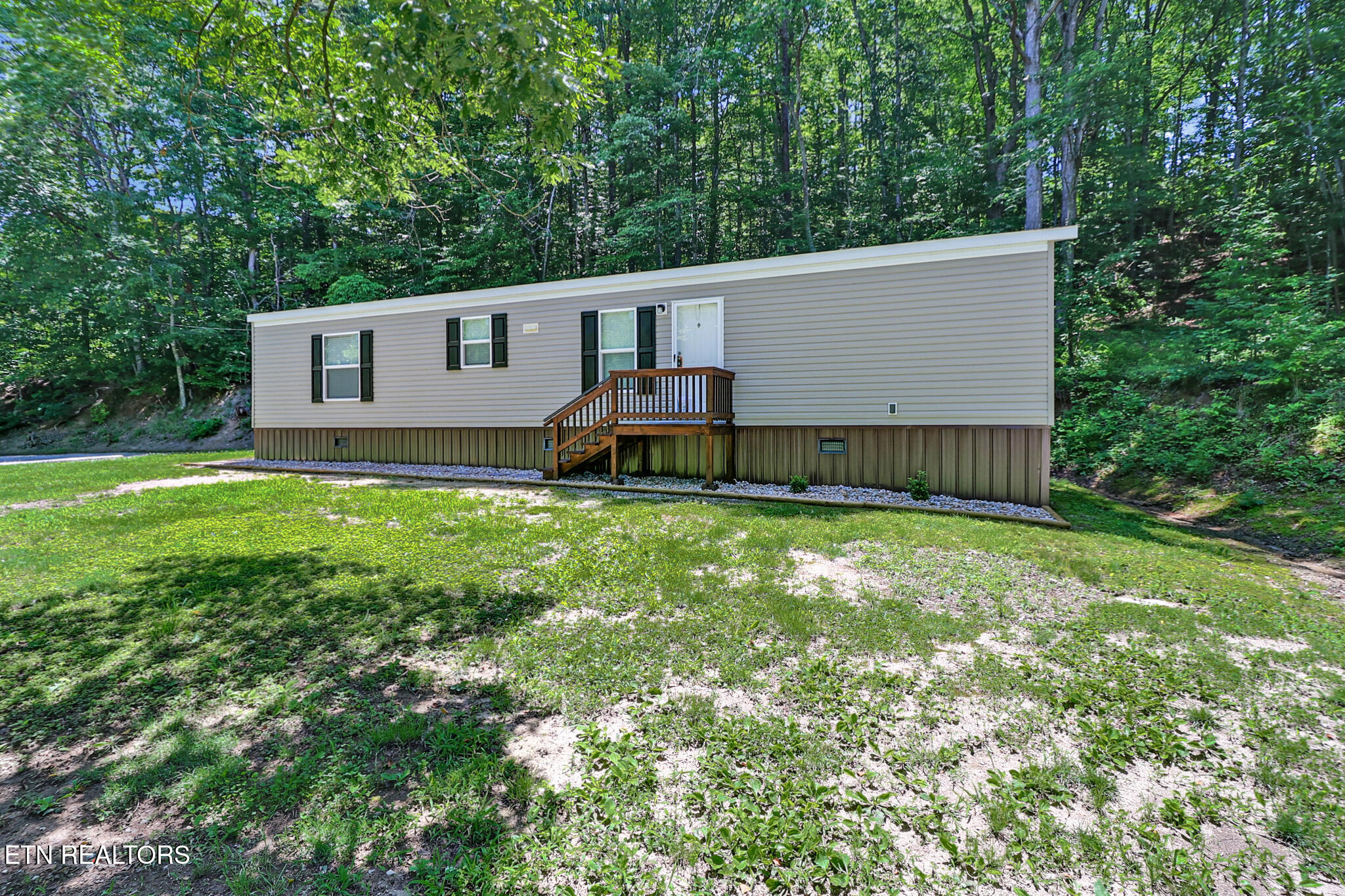 528 Poland Hollow Road Harriman TN 37748