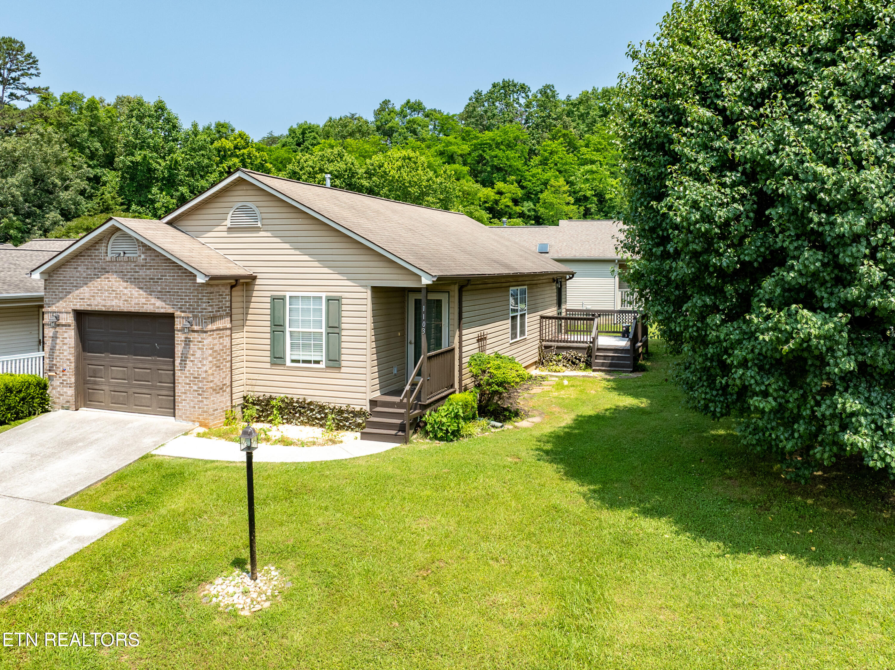 1103 Serlio Way Knoxville TN 37920