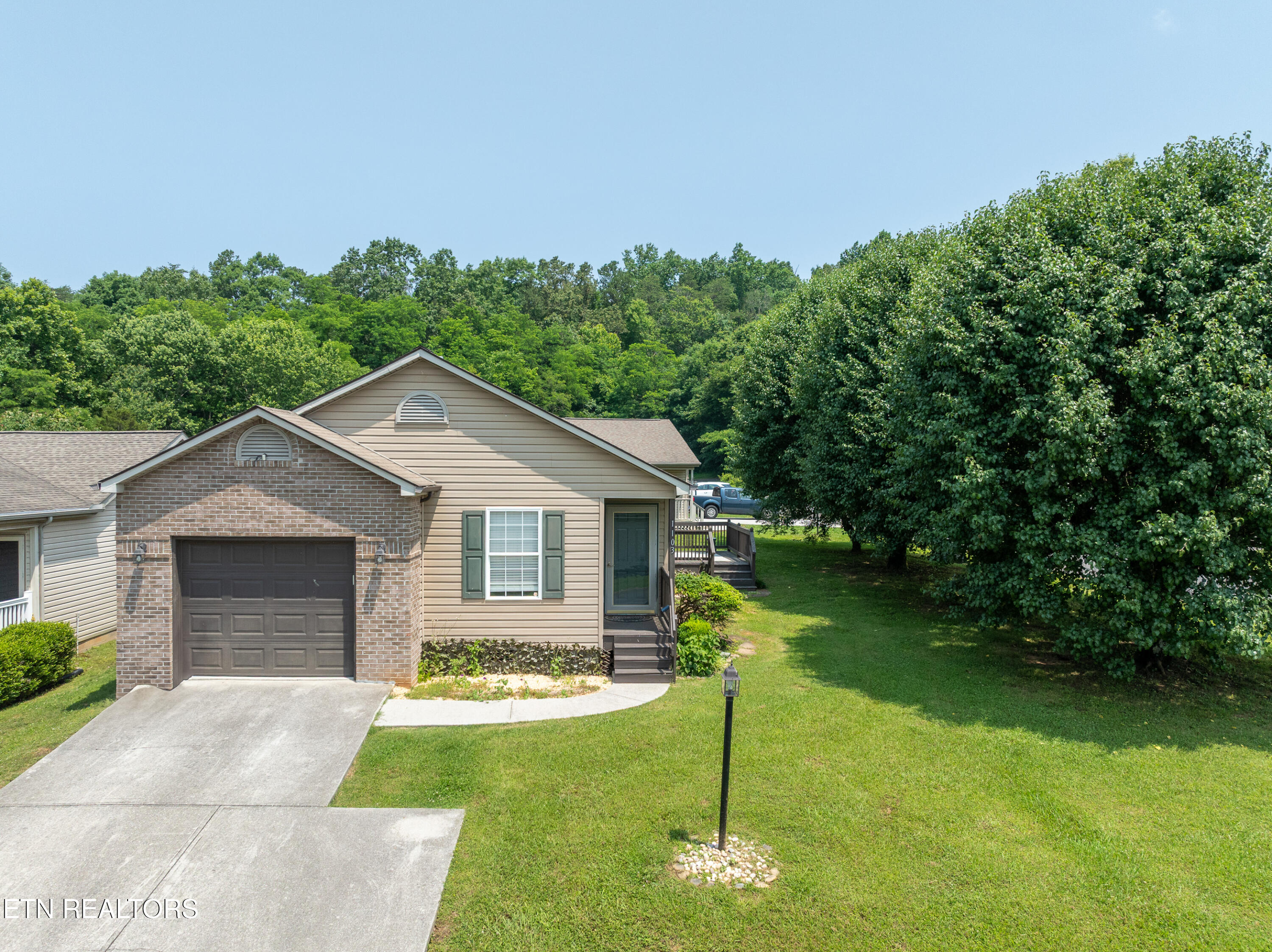 1103 Serlio Way Knoxville TN 37920